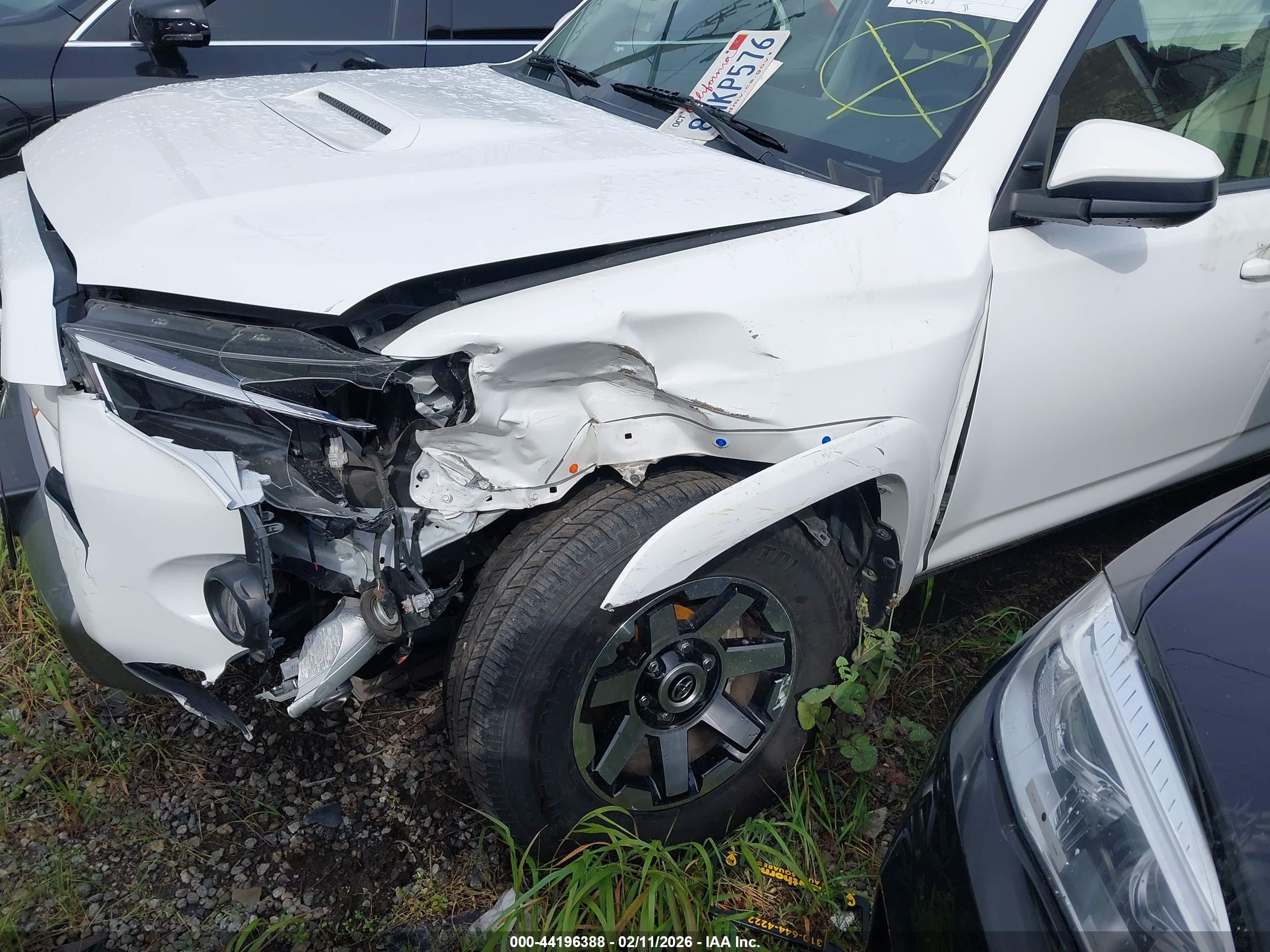 TOYOTA 4RUNNER image 2