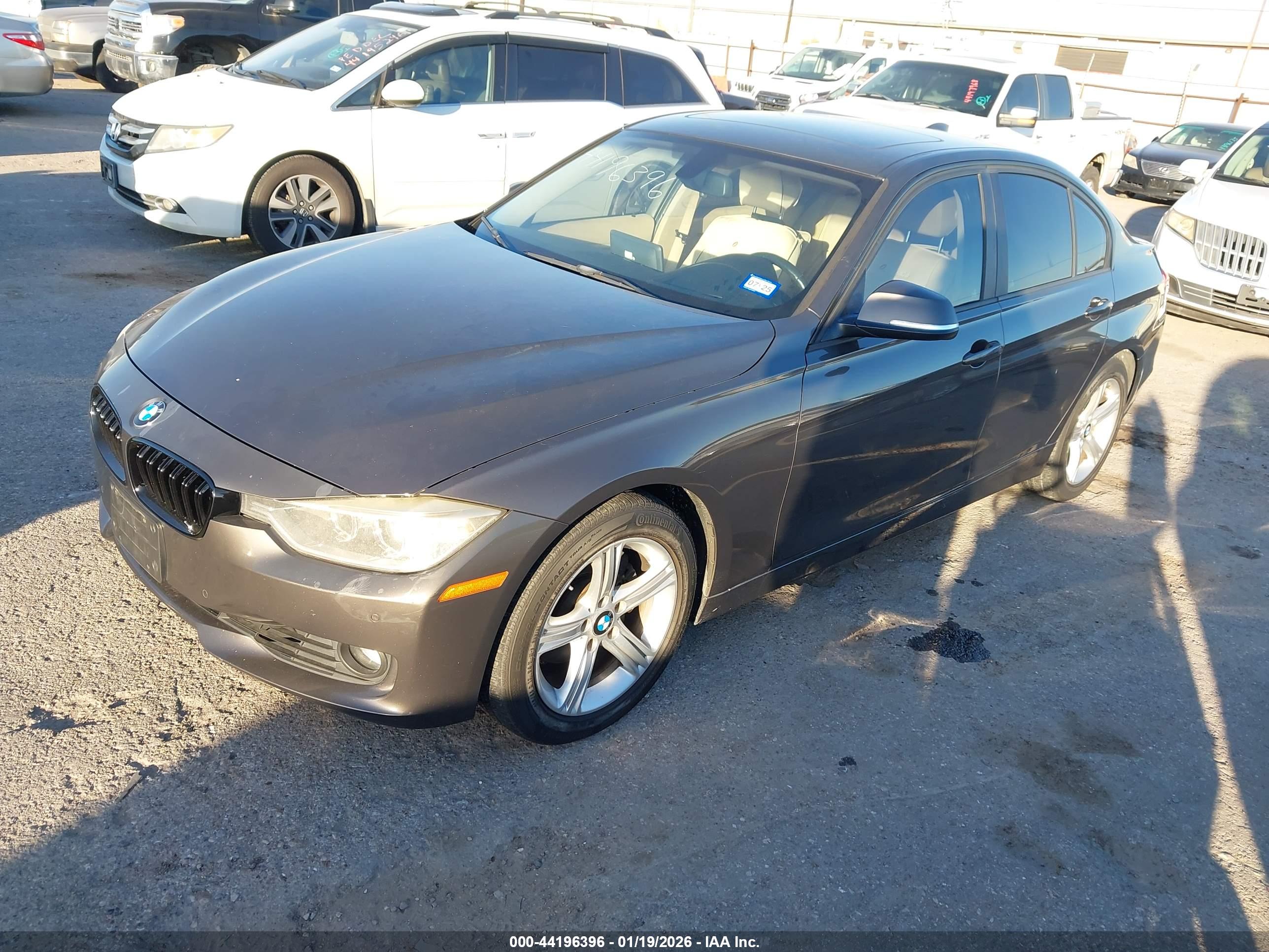 BMW 328I image 2