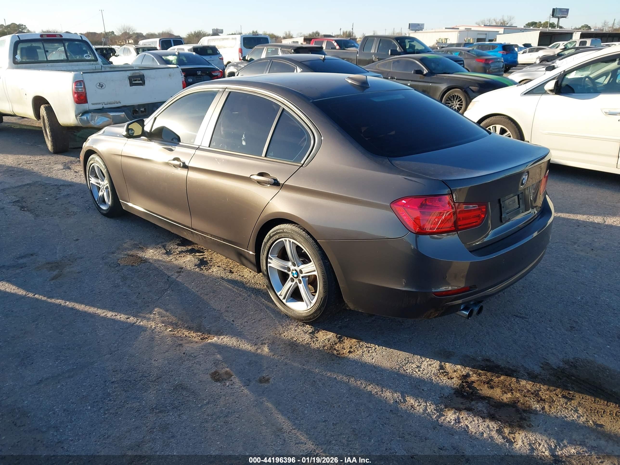 BMW 328I image 3