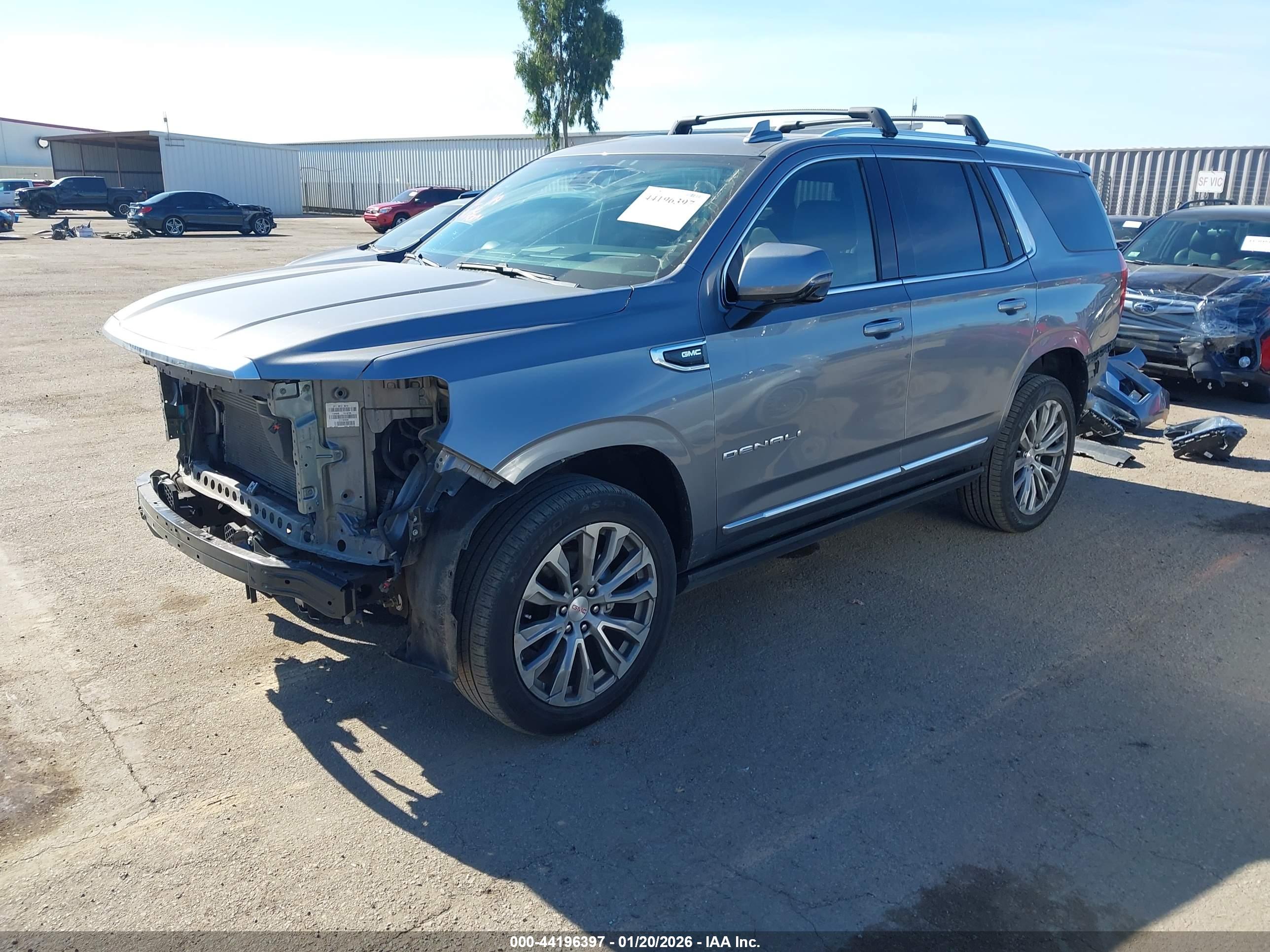 GMC YUKON image 2
