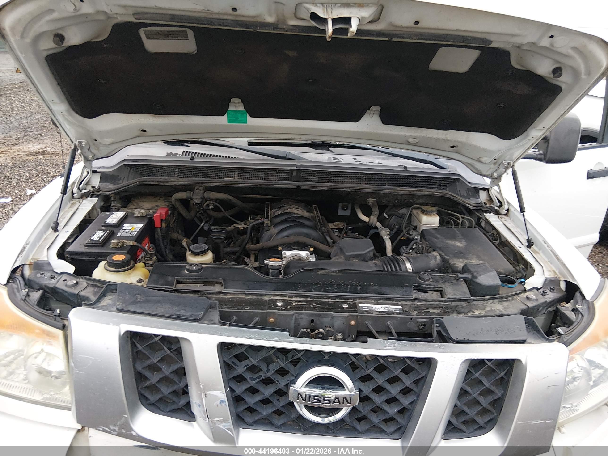 NISSAN TITAN image 10
