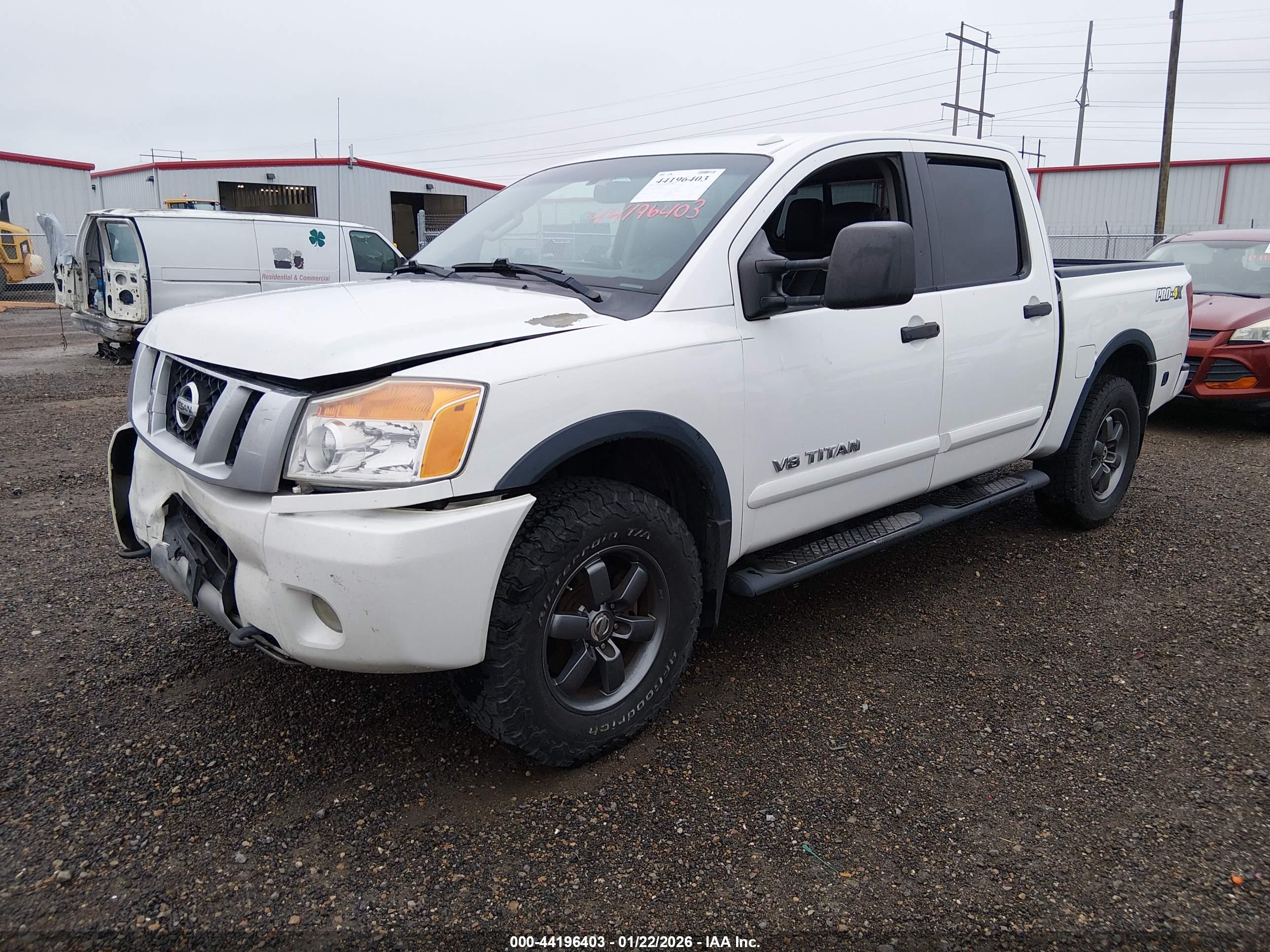 NISSAN TITAN image 2