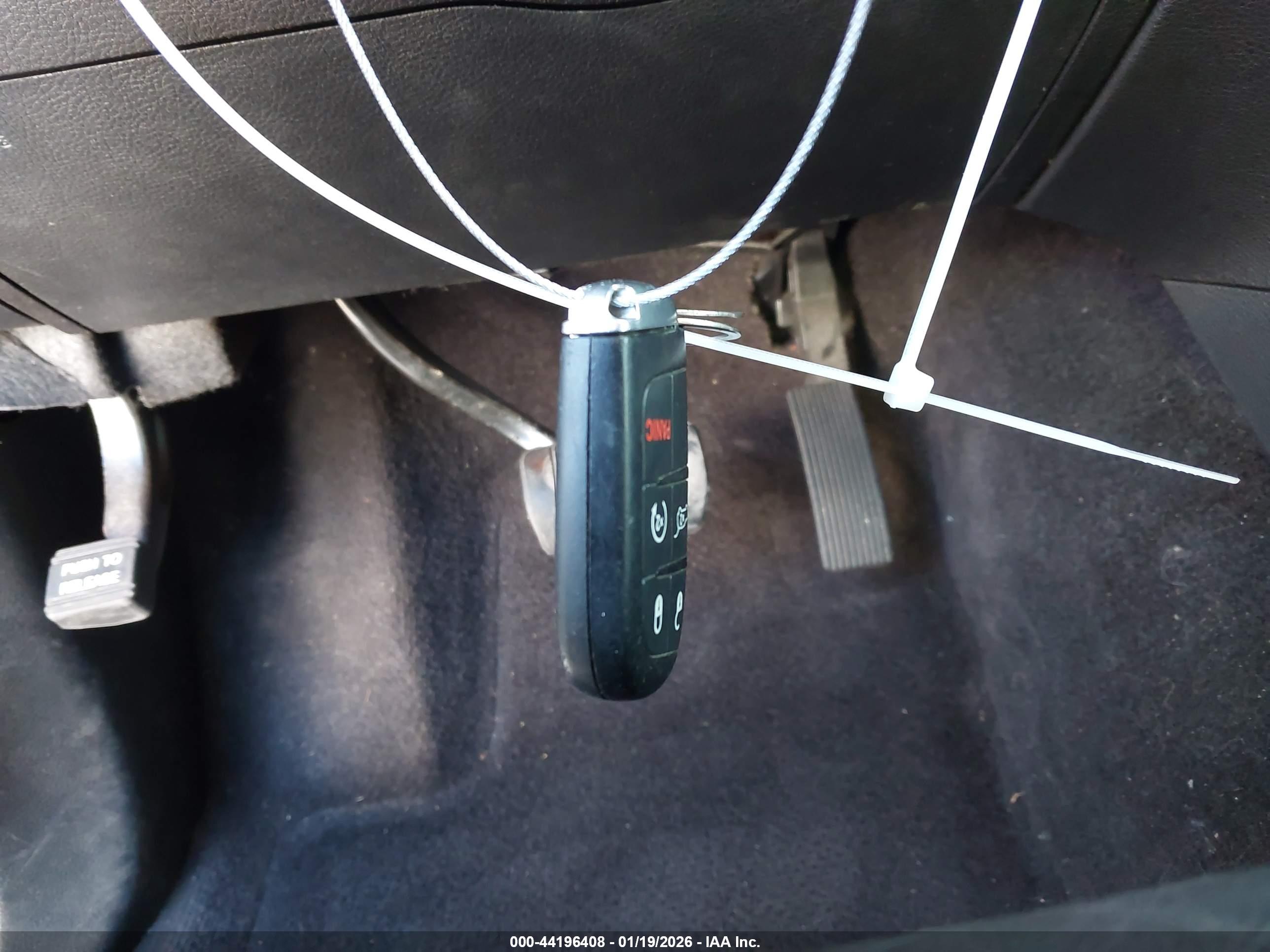 JEEP GRAND image 11