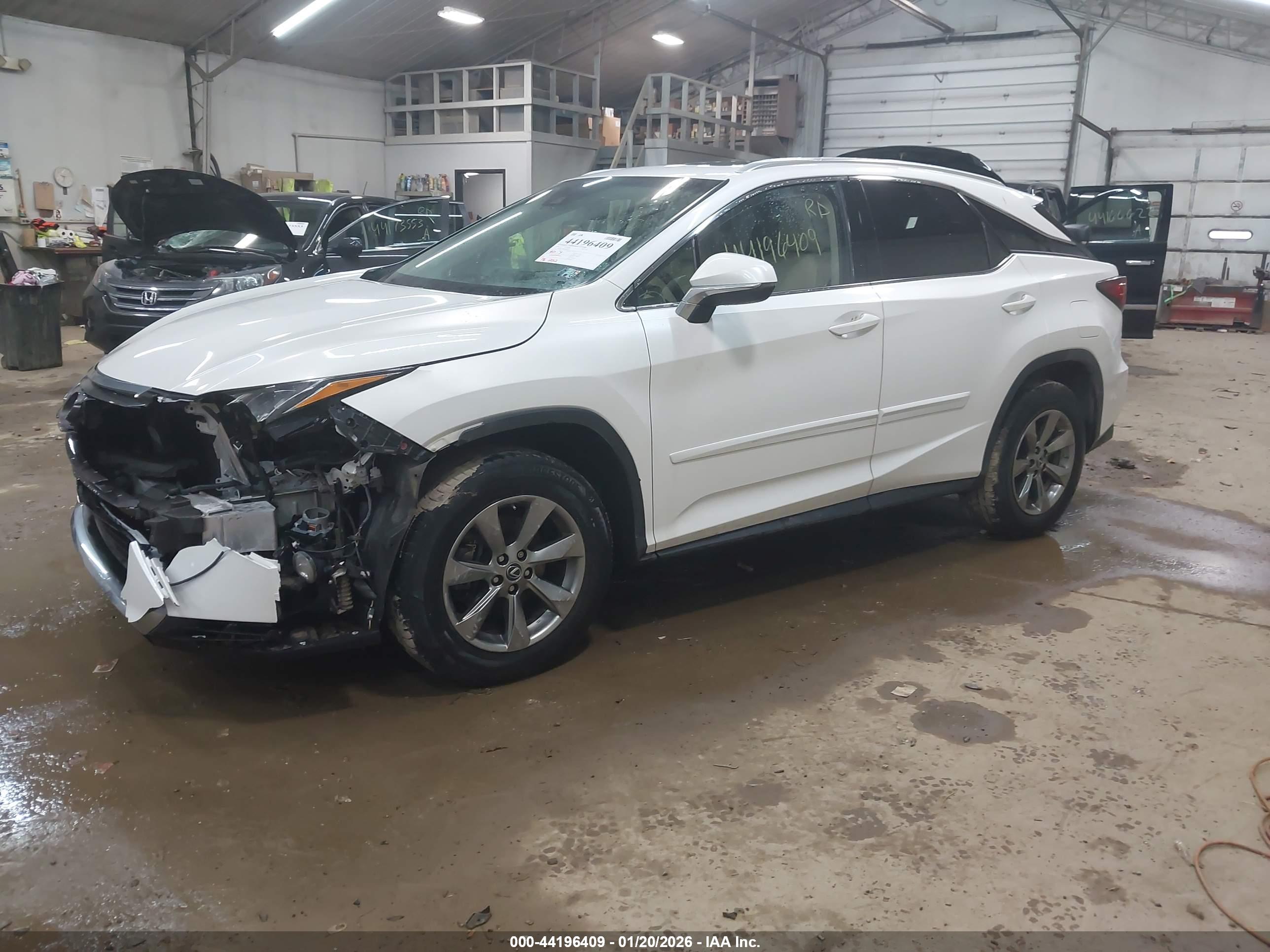 LEXUS RX image 2