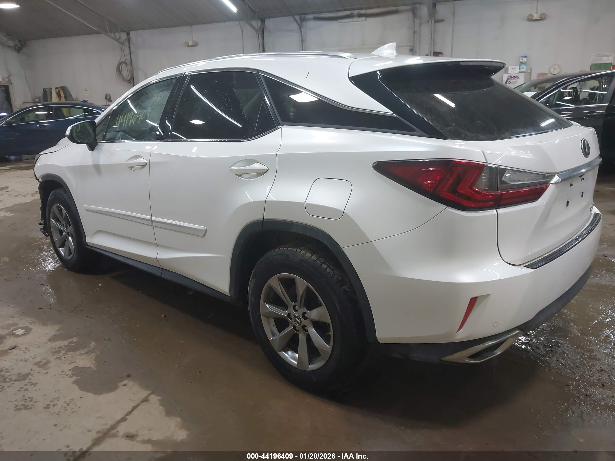 LEXUS RX image 3