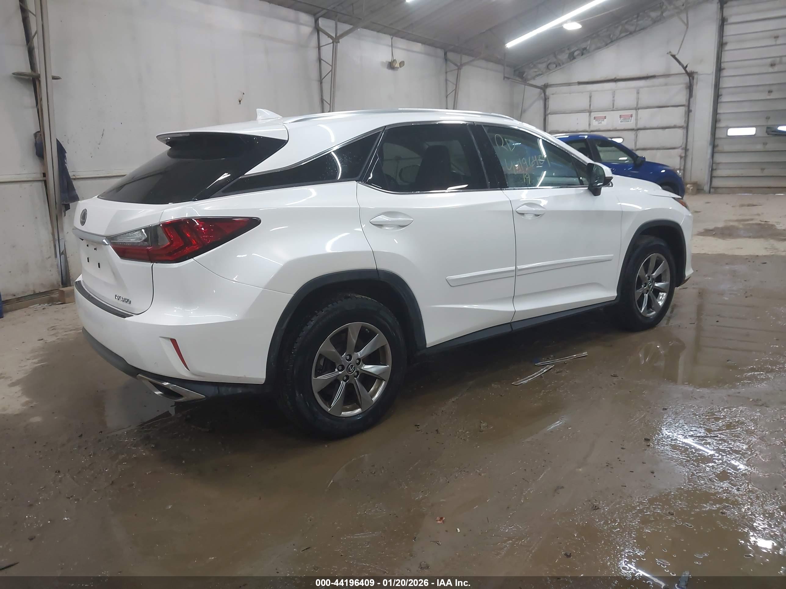LEXUS RX image 4
