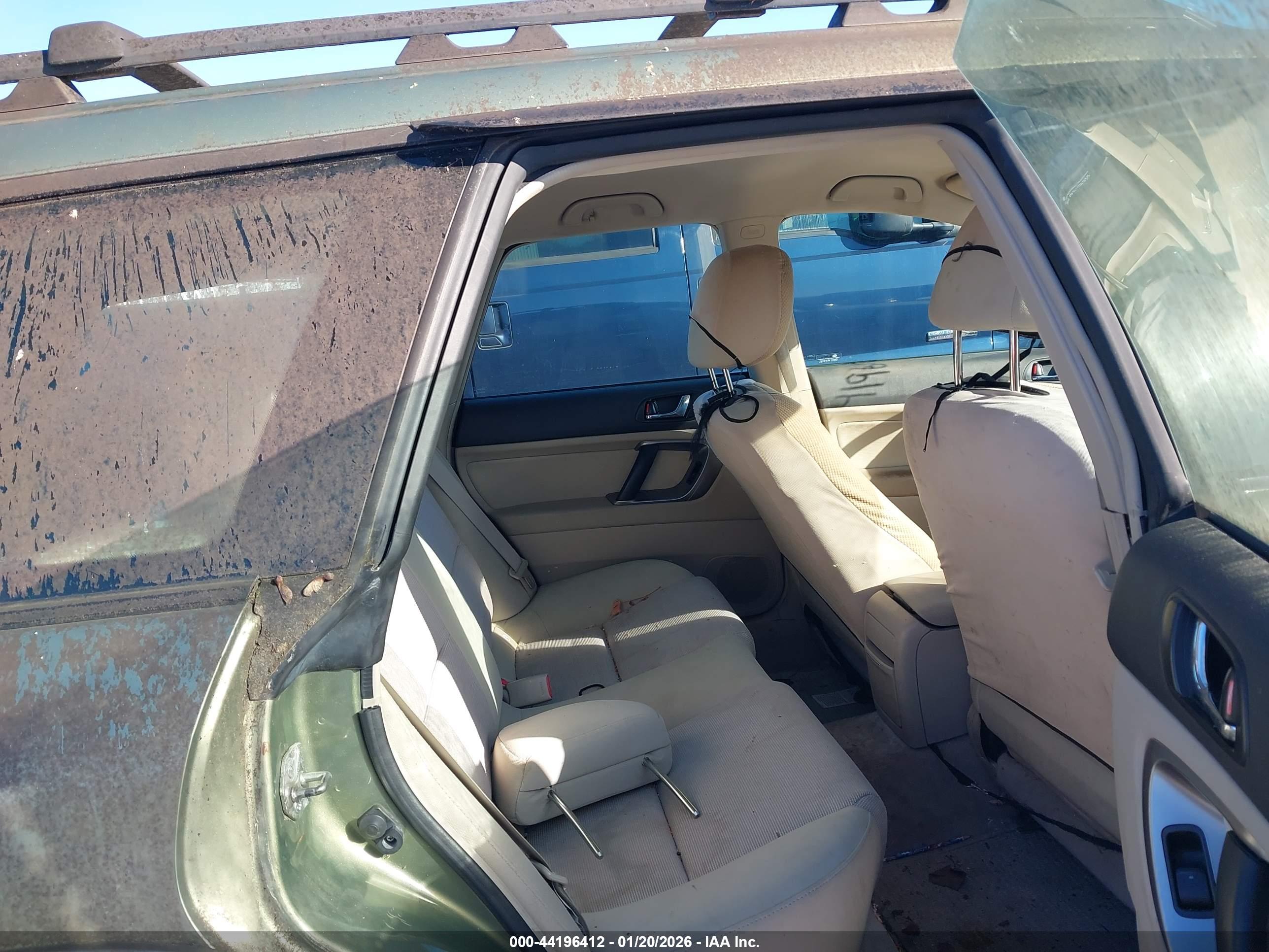 SUBARU OUTBACK image 8