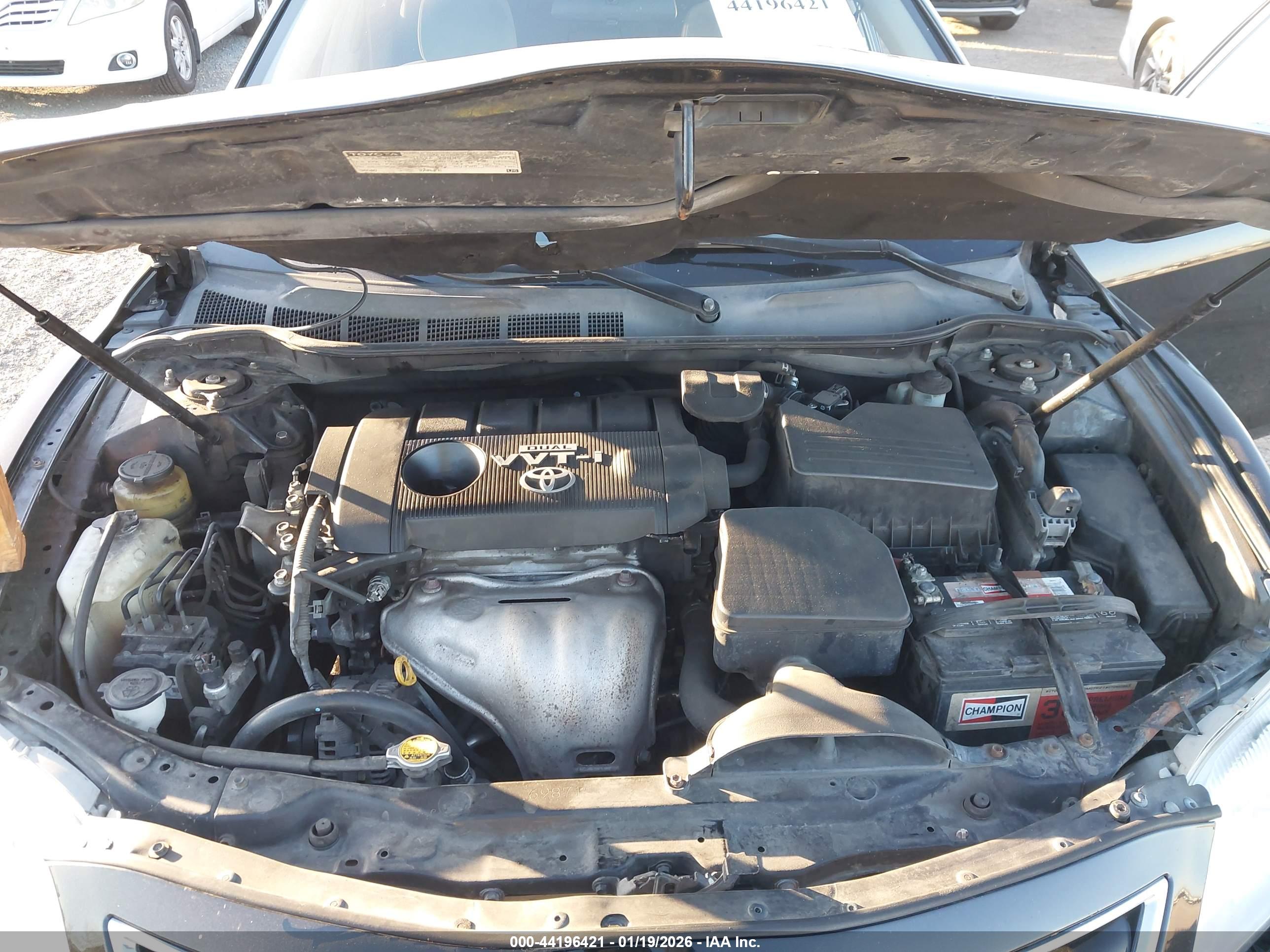 TOYOTA CAMRY image 10