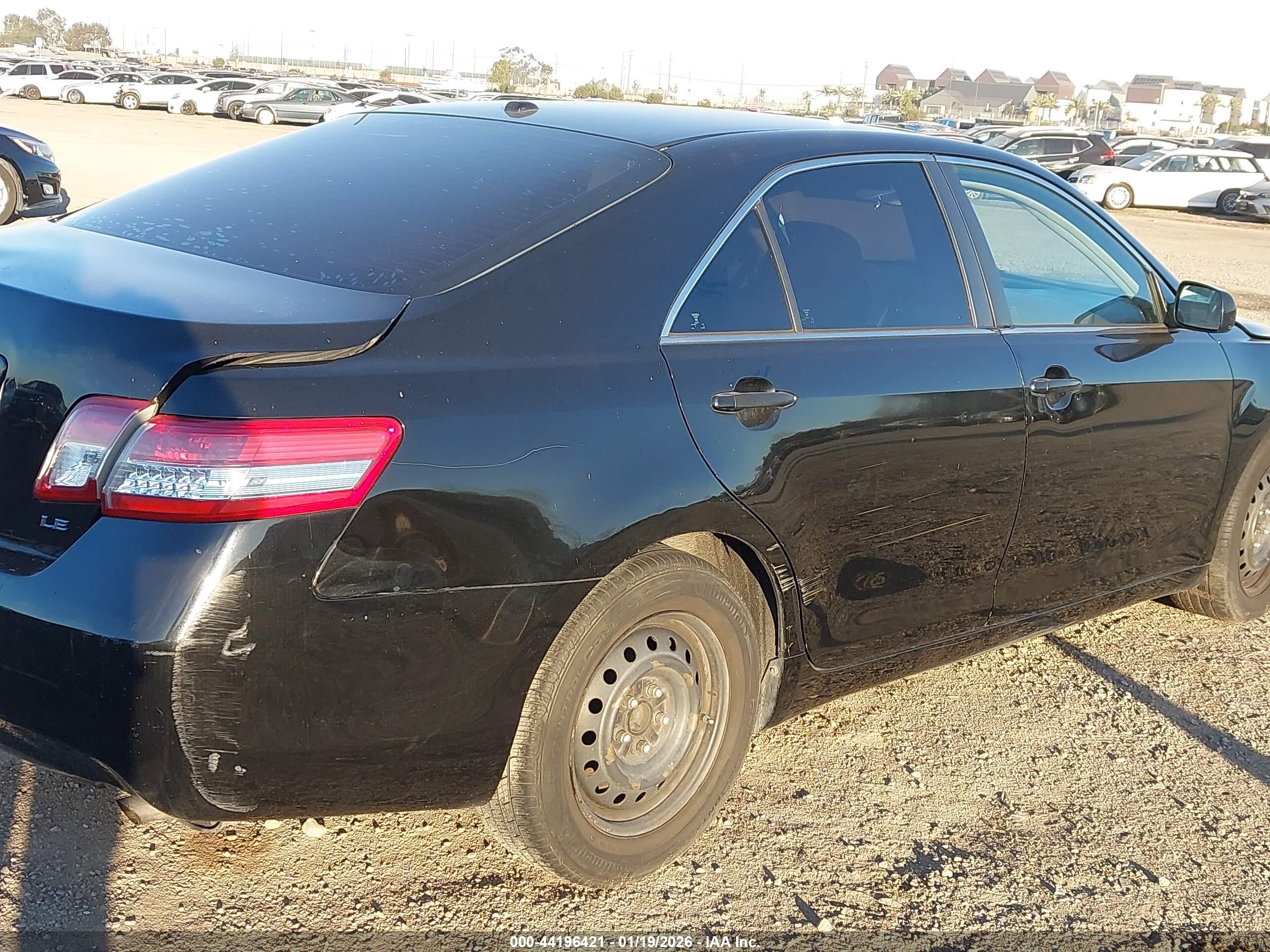 TOYOTA CAMRY image 6
