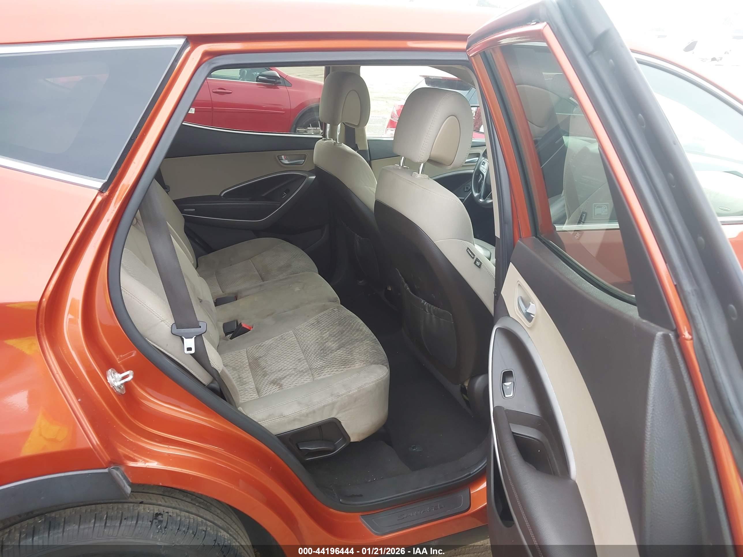 HYUNDAI SANTA image 8