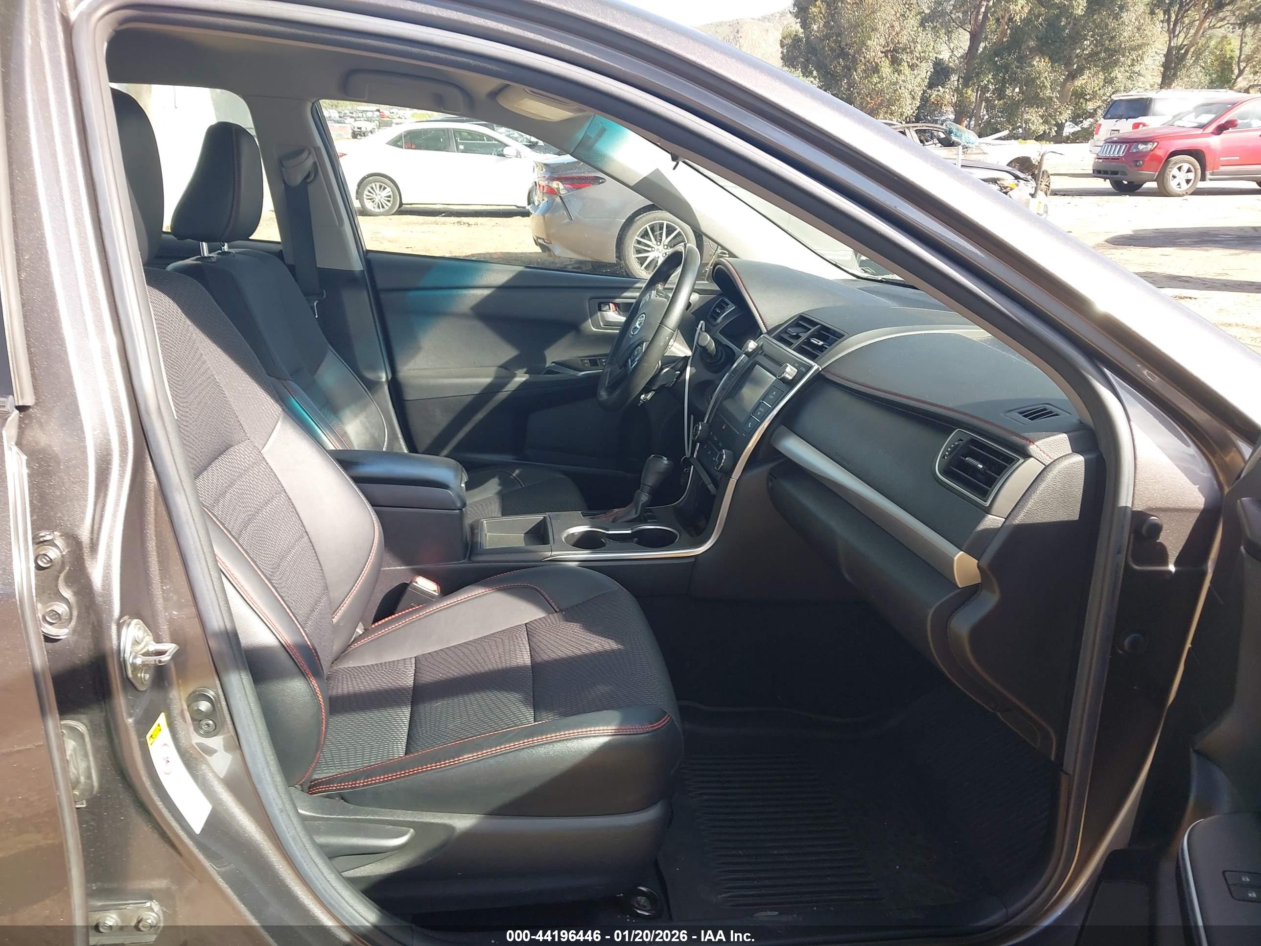 TOYOTA CAMRY image 5