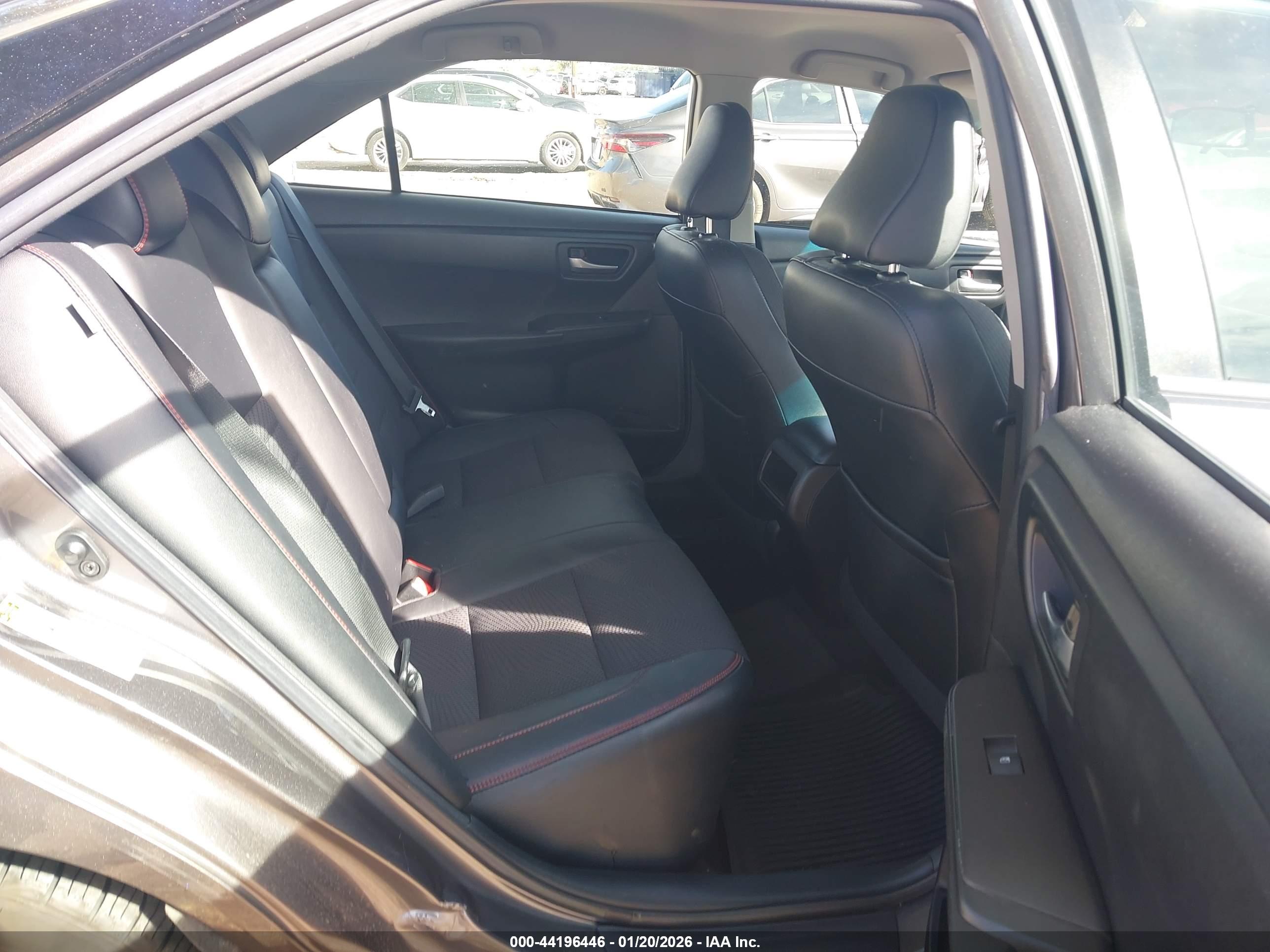 TOYOTA CAMRY image 8