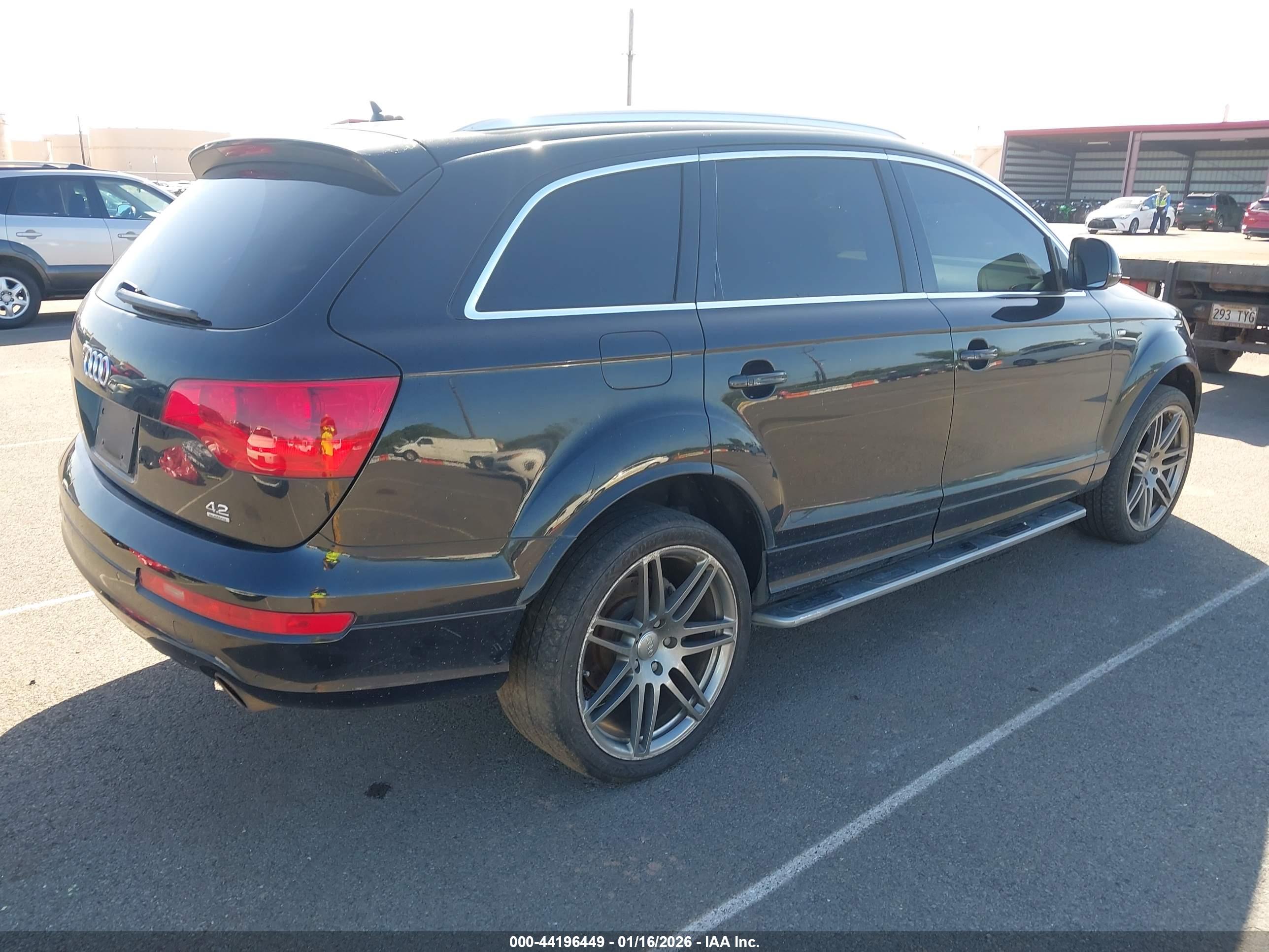 AUDI Q7 image 4