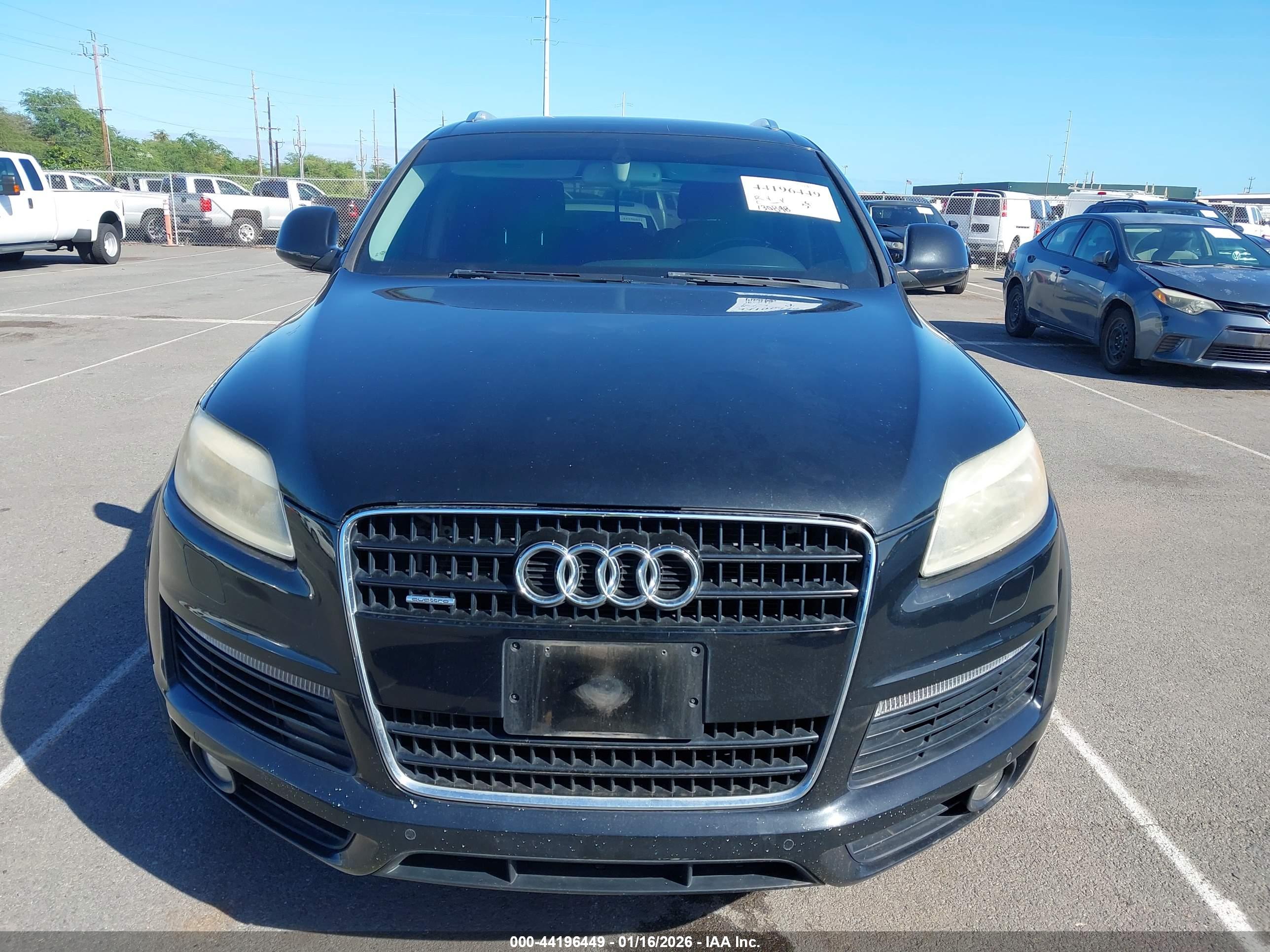 AUDI Q7 image 6