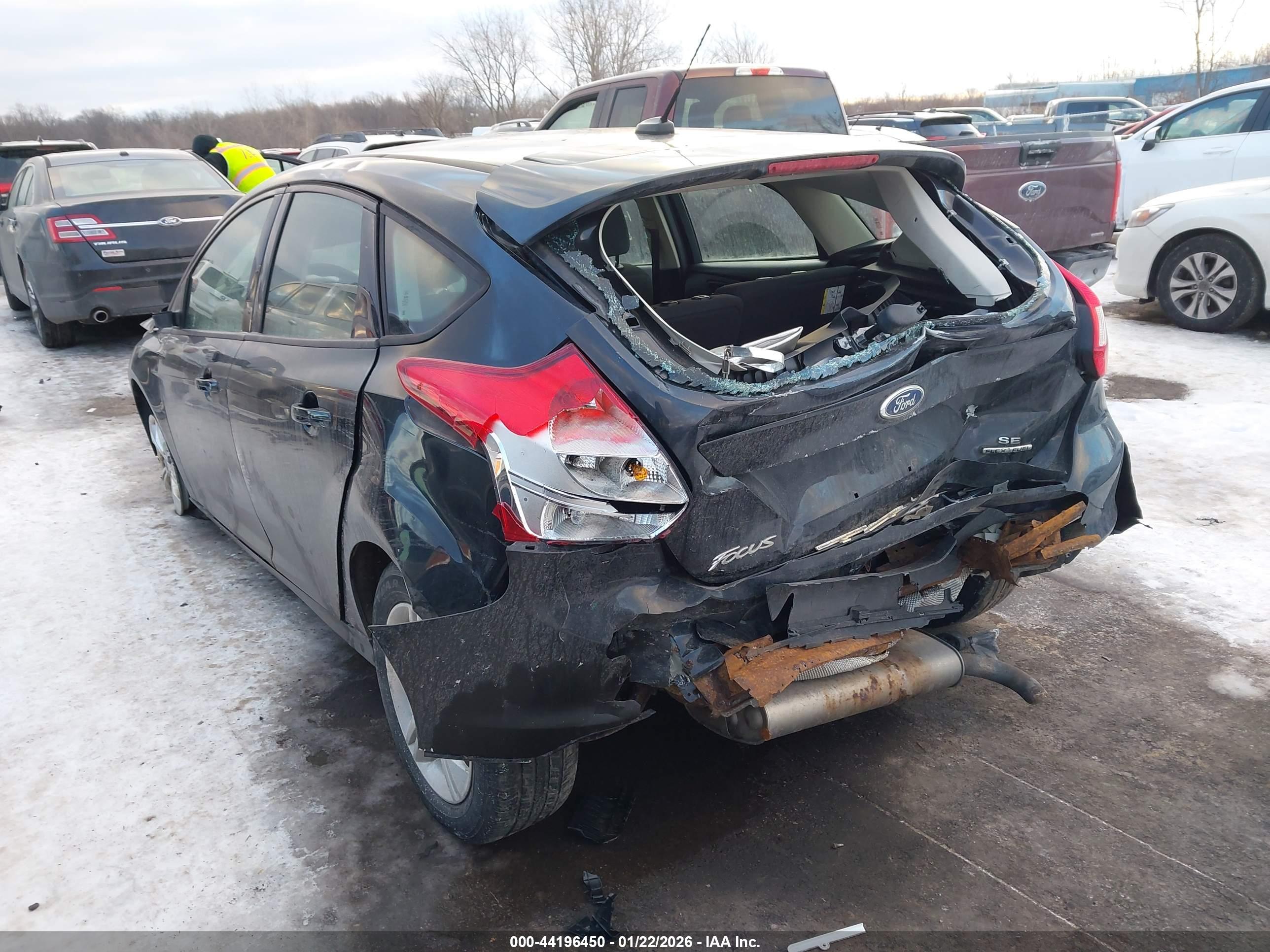 FORD FOCUS image 3