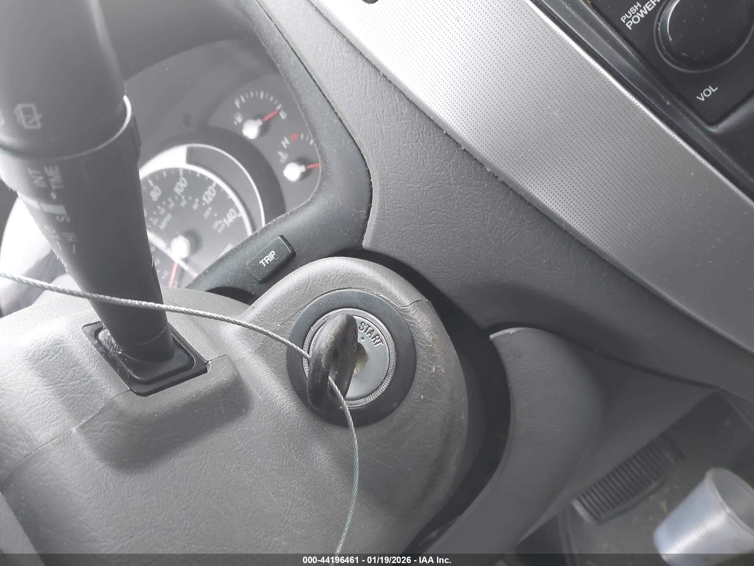 HYUNDAI TUCSON image 11