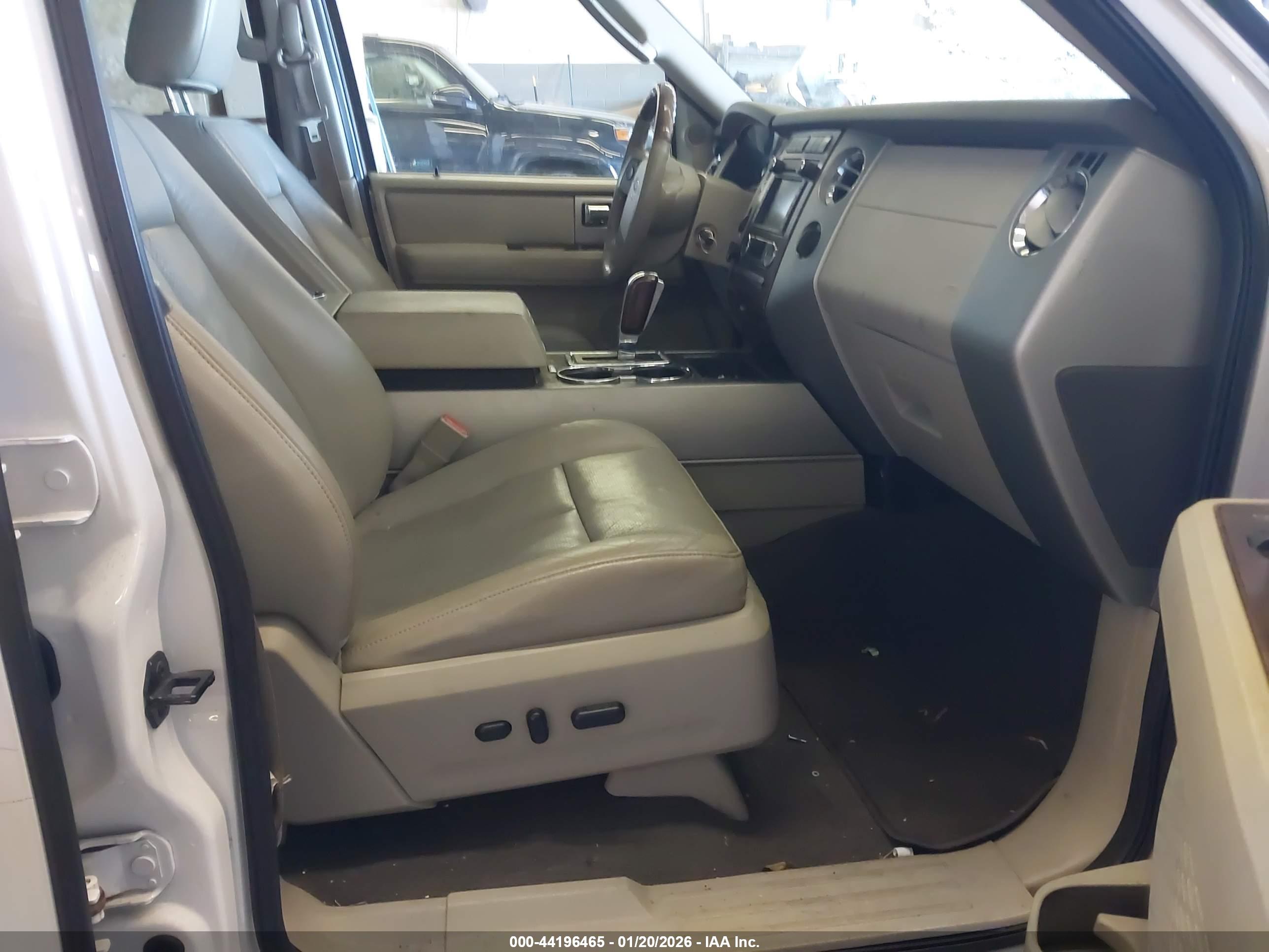 FORD EXPEDITION image 5