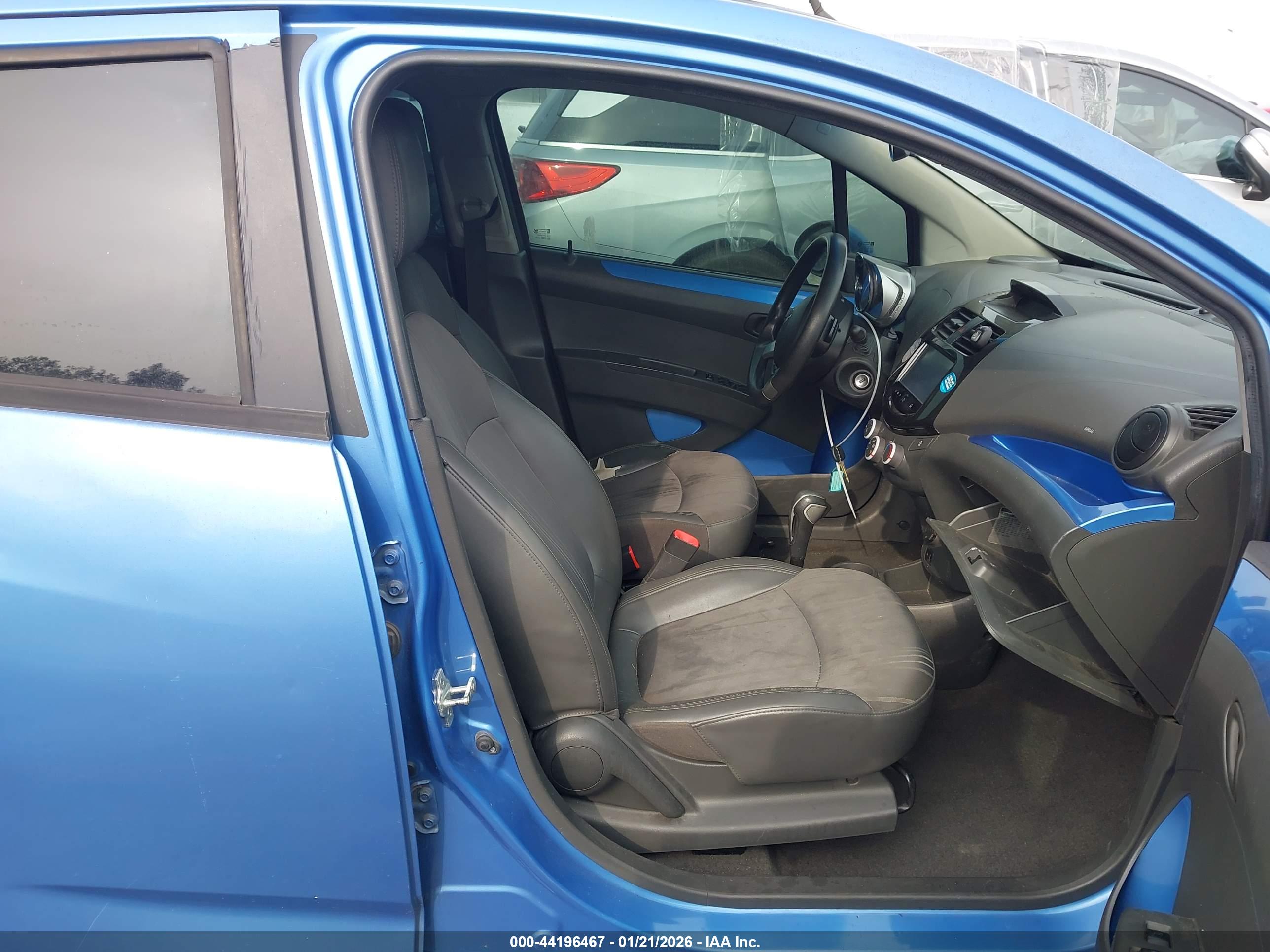 CHEVROLET SPARK image 5