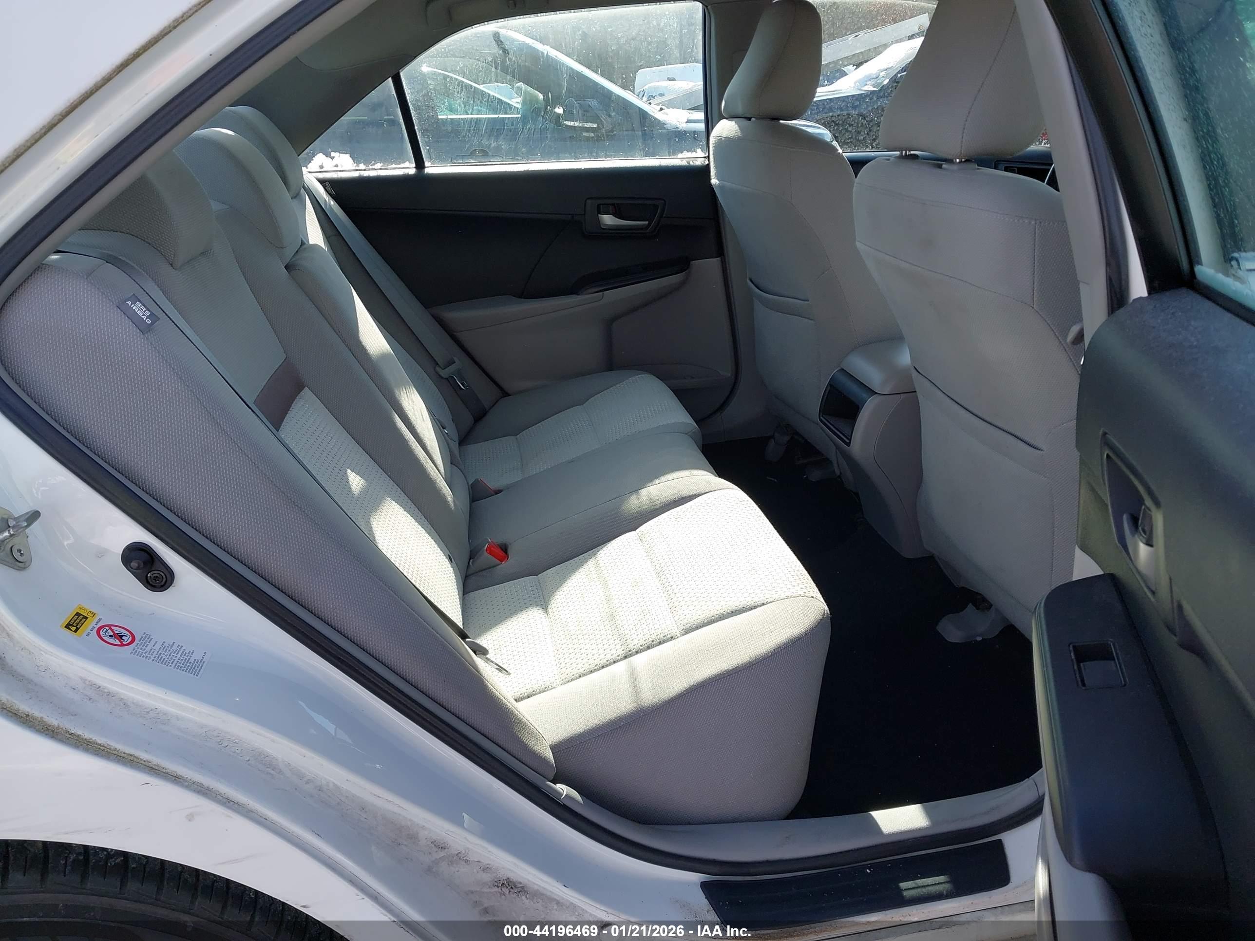 TOYOTA CAMRY image 8