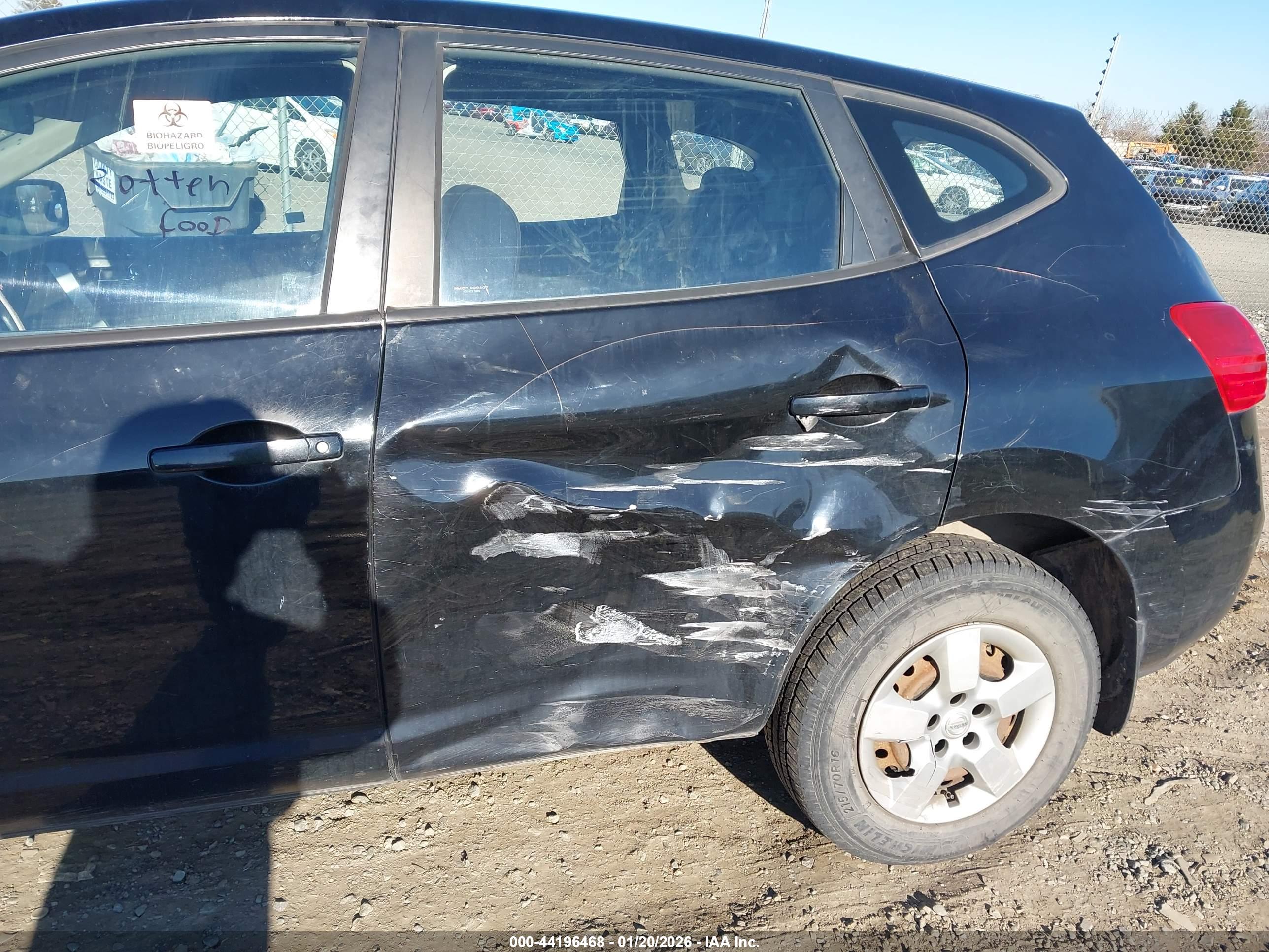 NISSAN ROGUE image 6