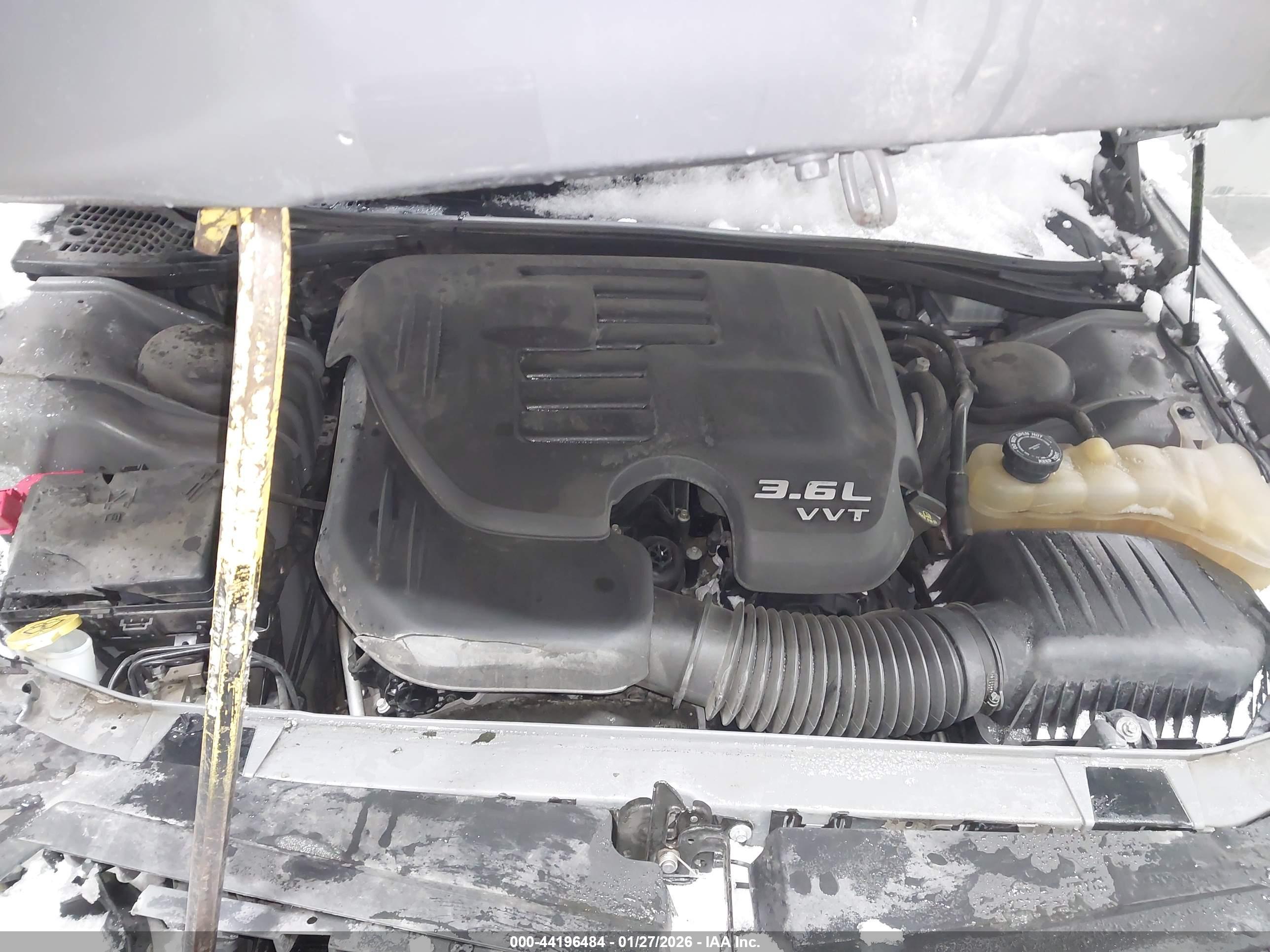 DODGE CHALLENGER image 10