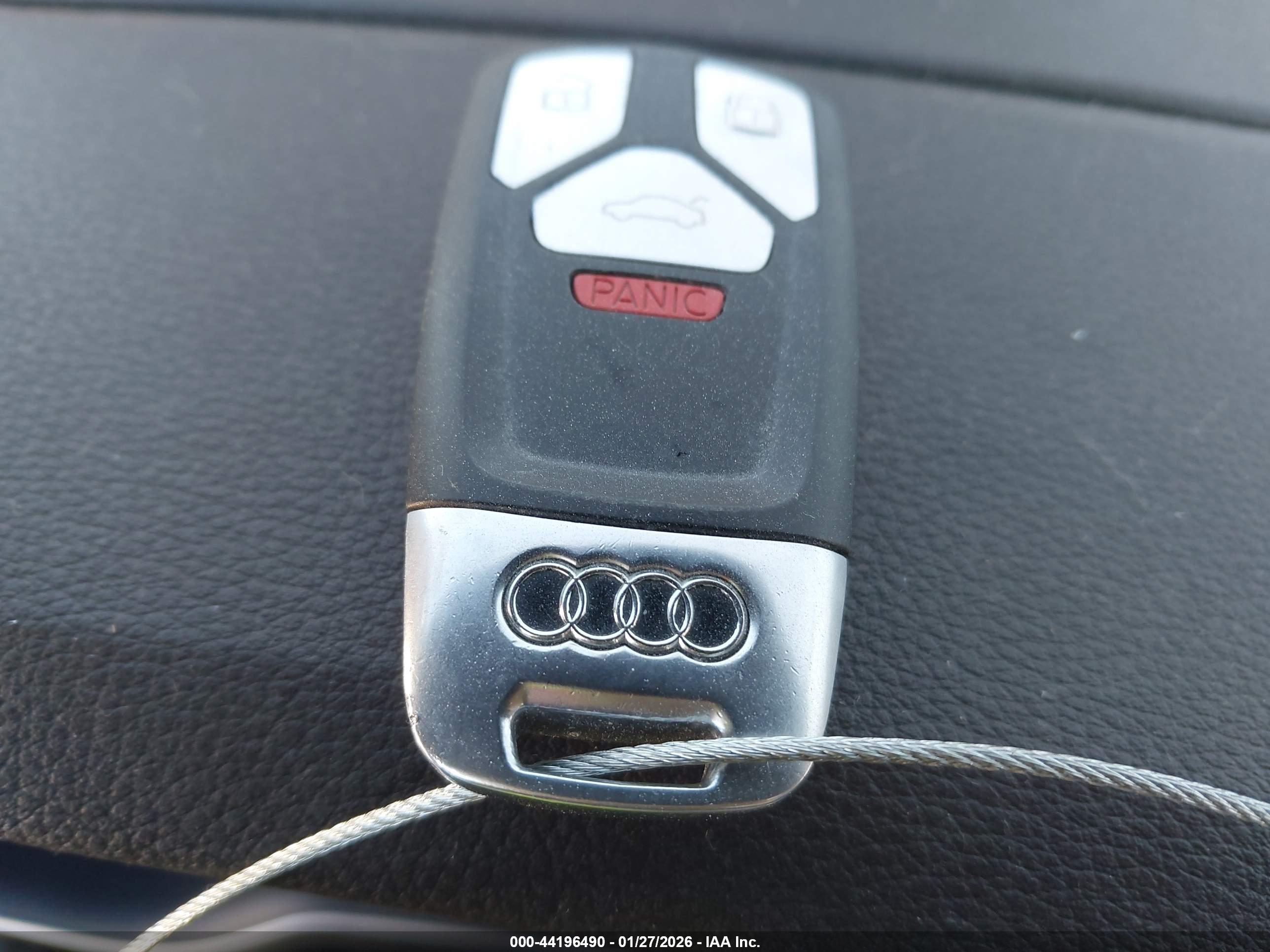 AUDI Q7 image 11