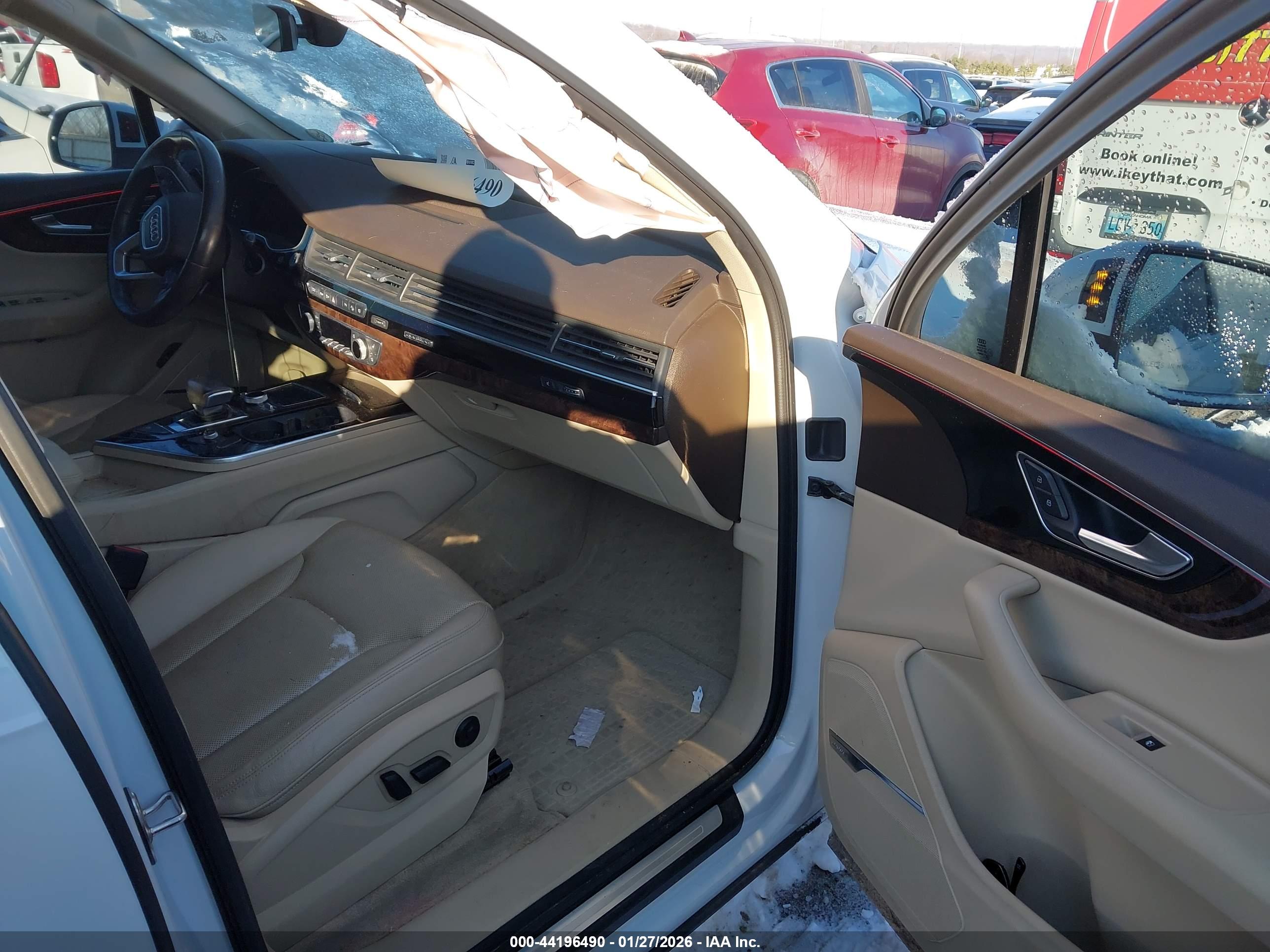 AUDI Q7 image 5