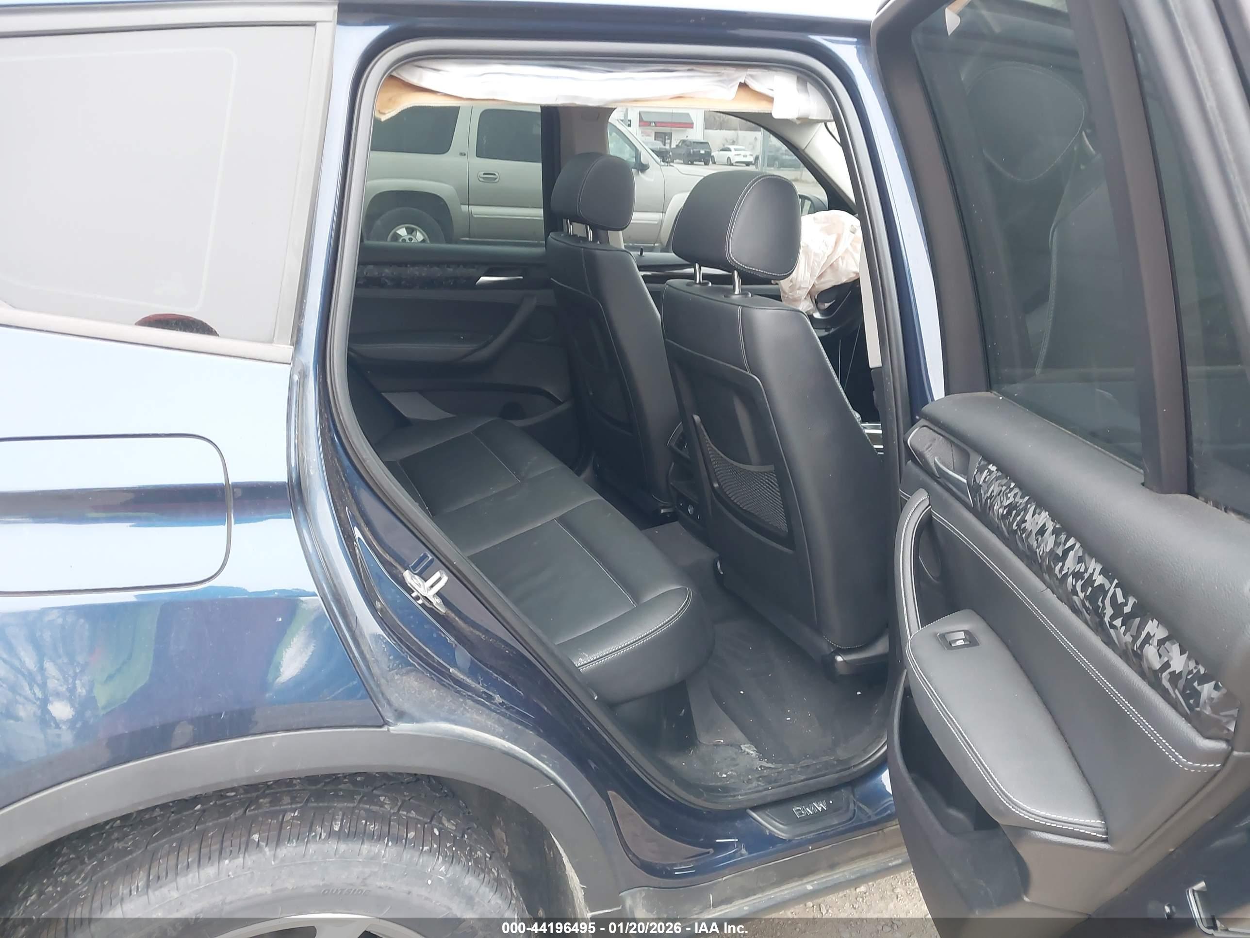 BMW X3 image 8