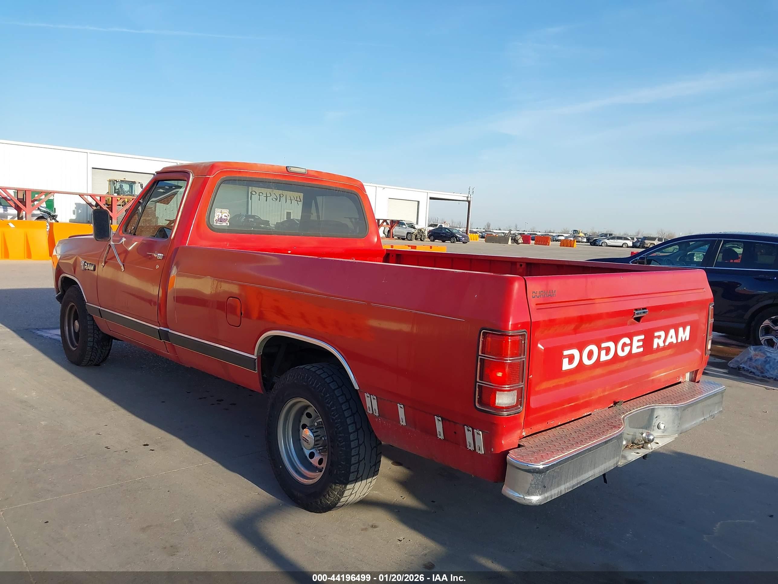 DODGE D-SERIES image 3