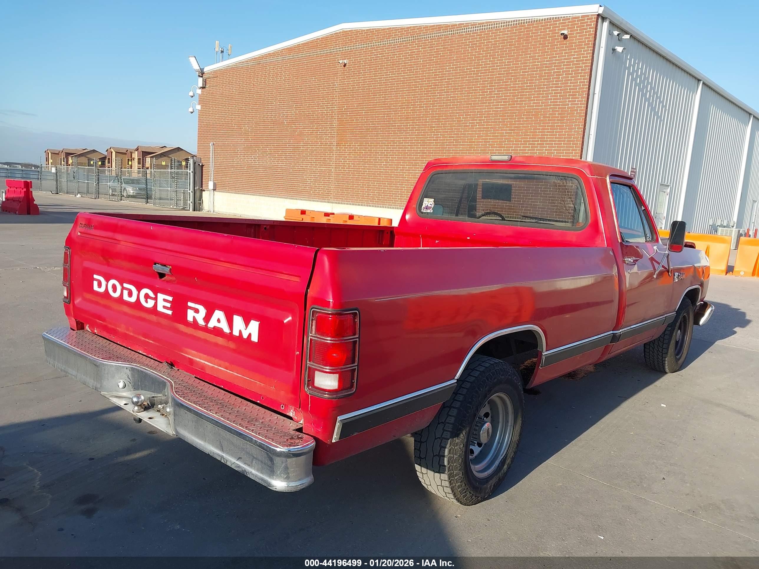 DODGE D-SERIES image 4