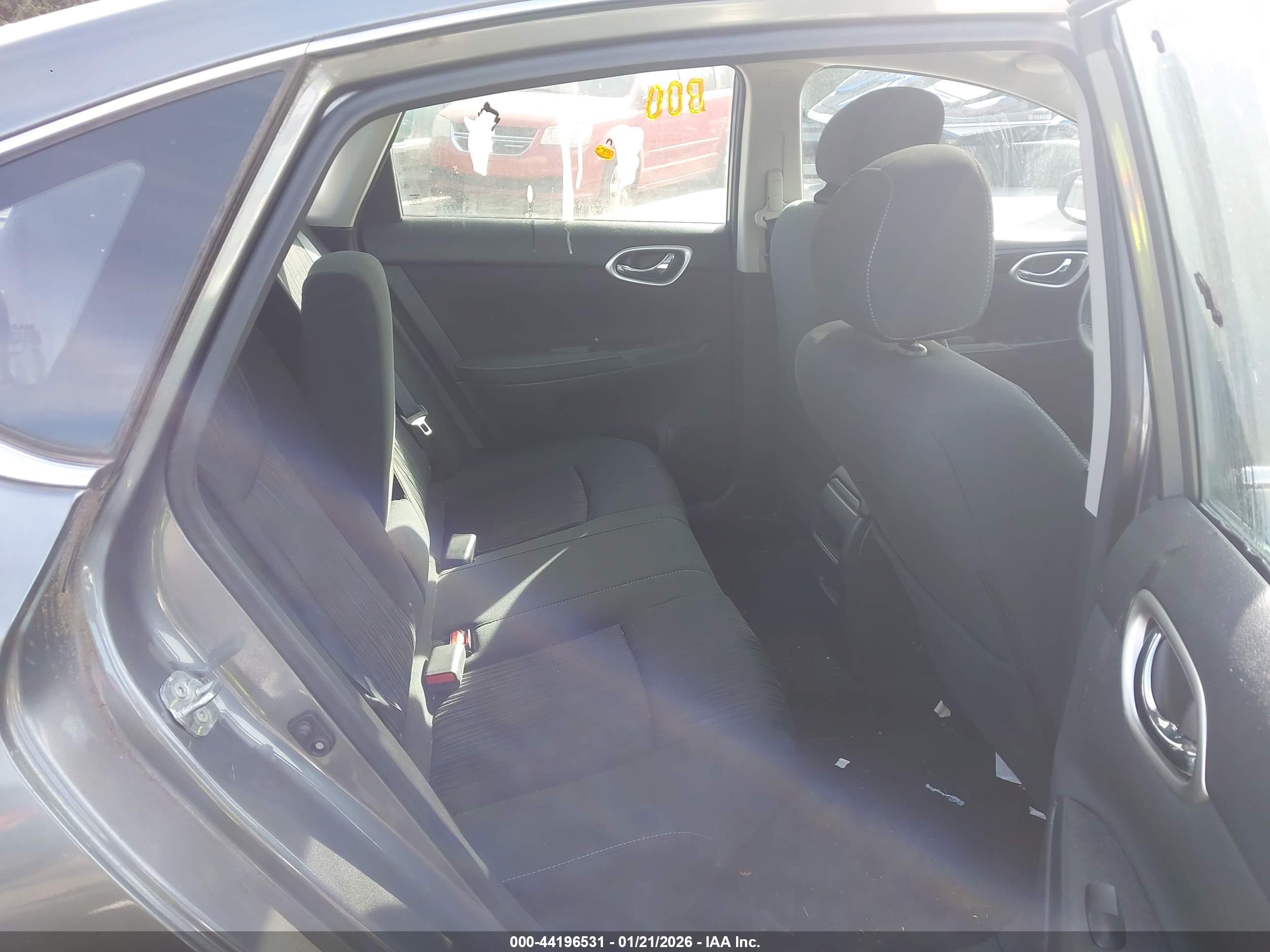 NISSAN SENTRA image 8