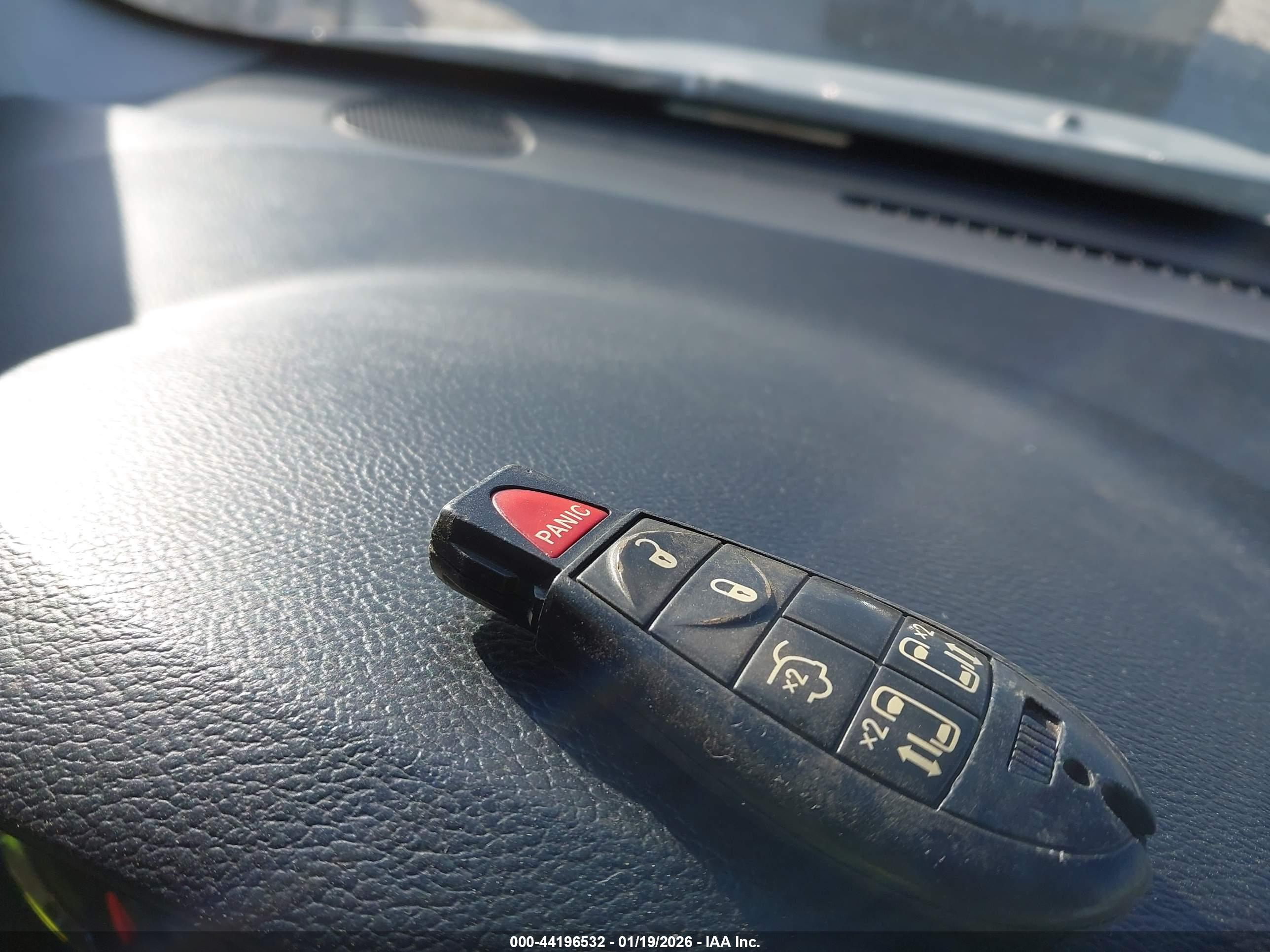 CHRYSLER TOWN image 11