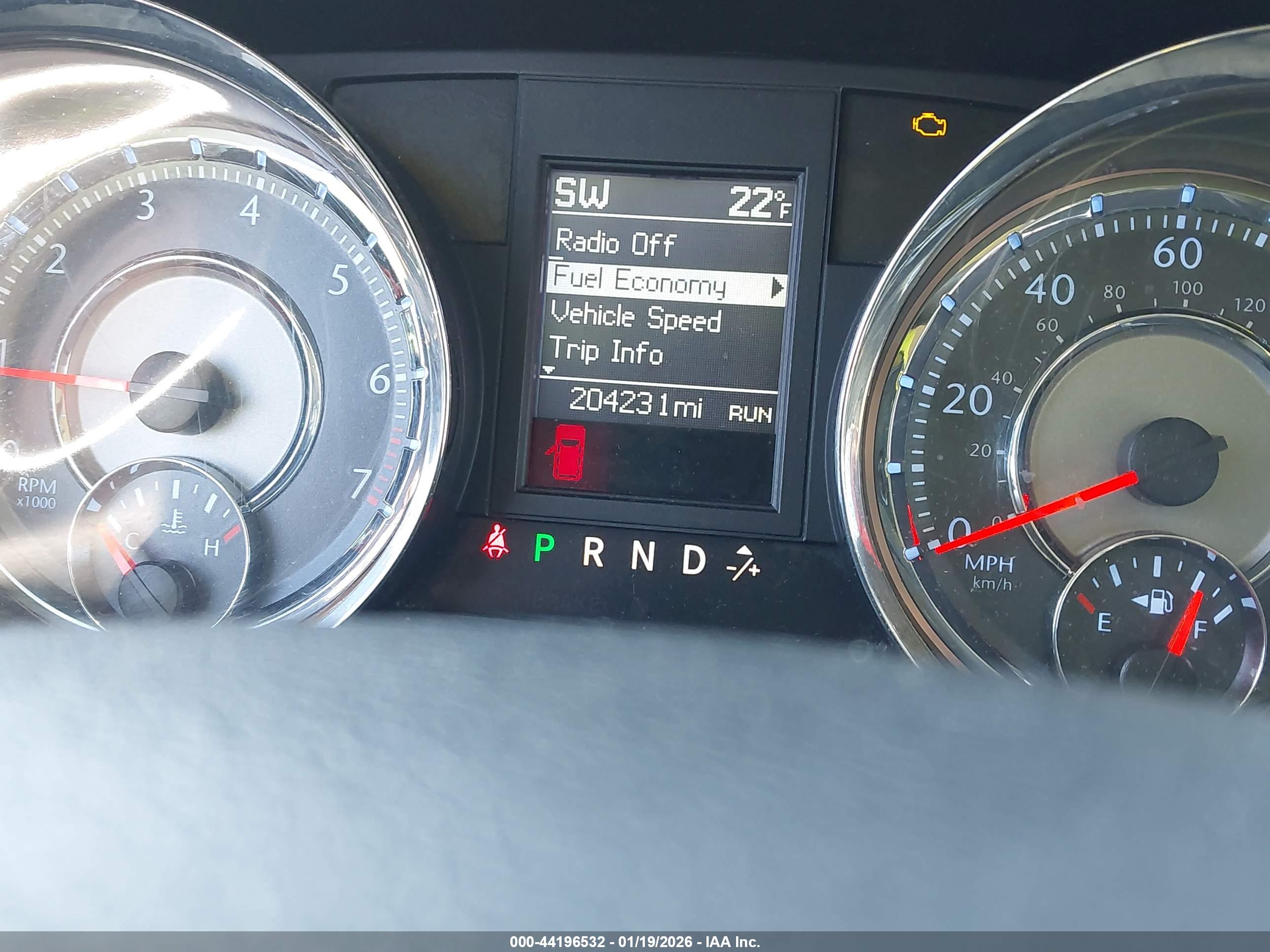 CHRYSLER TOWN image 7