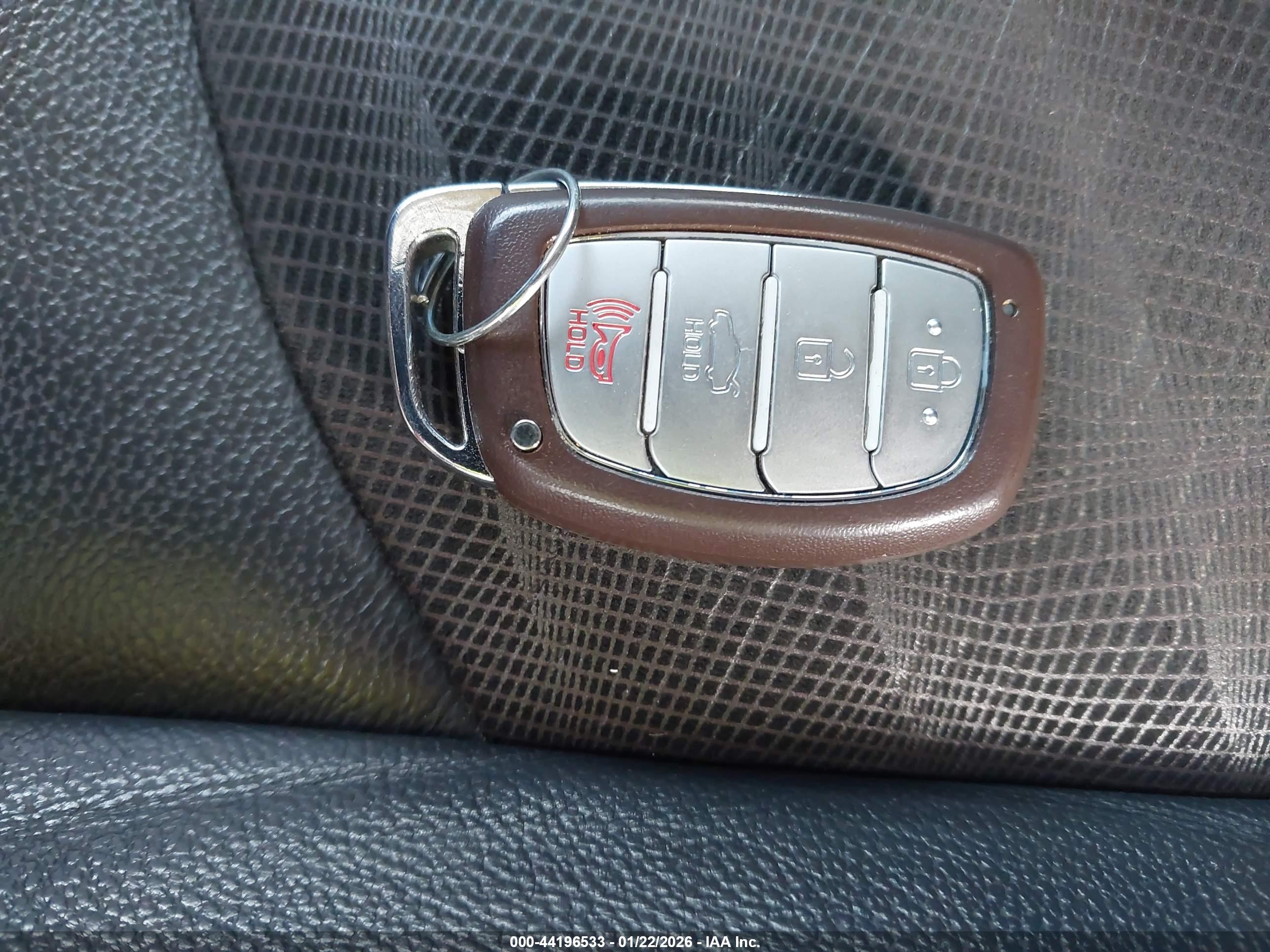 HYUNDAI SONATA image 11