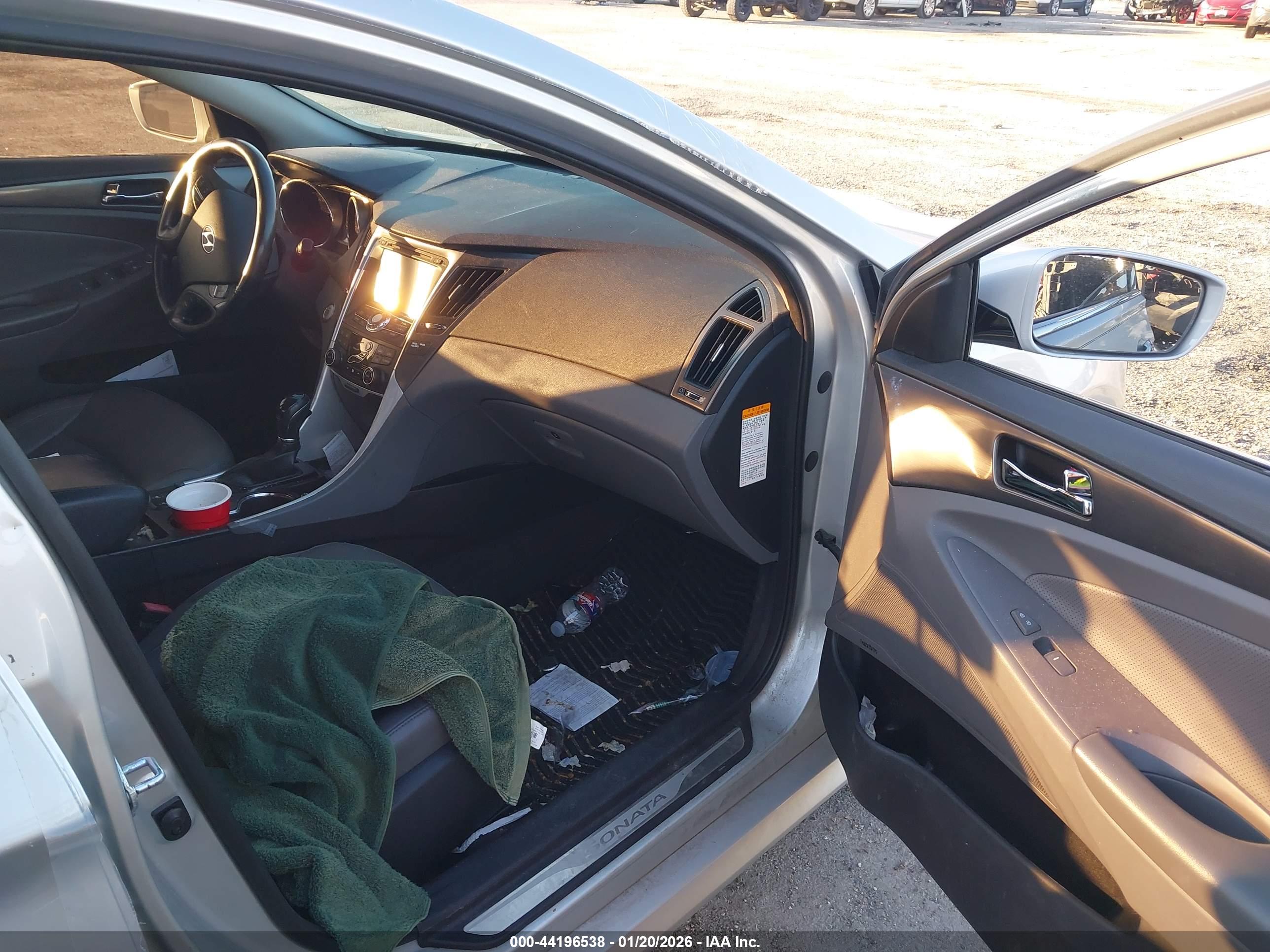 HYUNDAI SONATA image 5