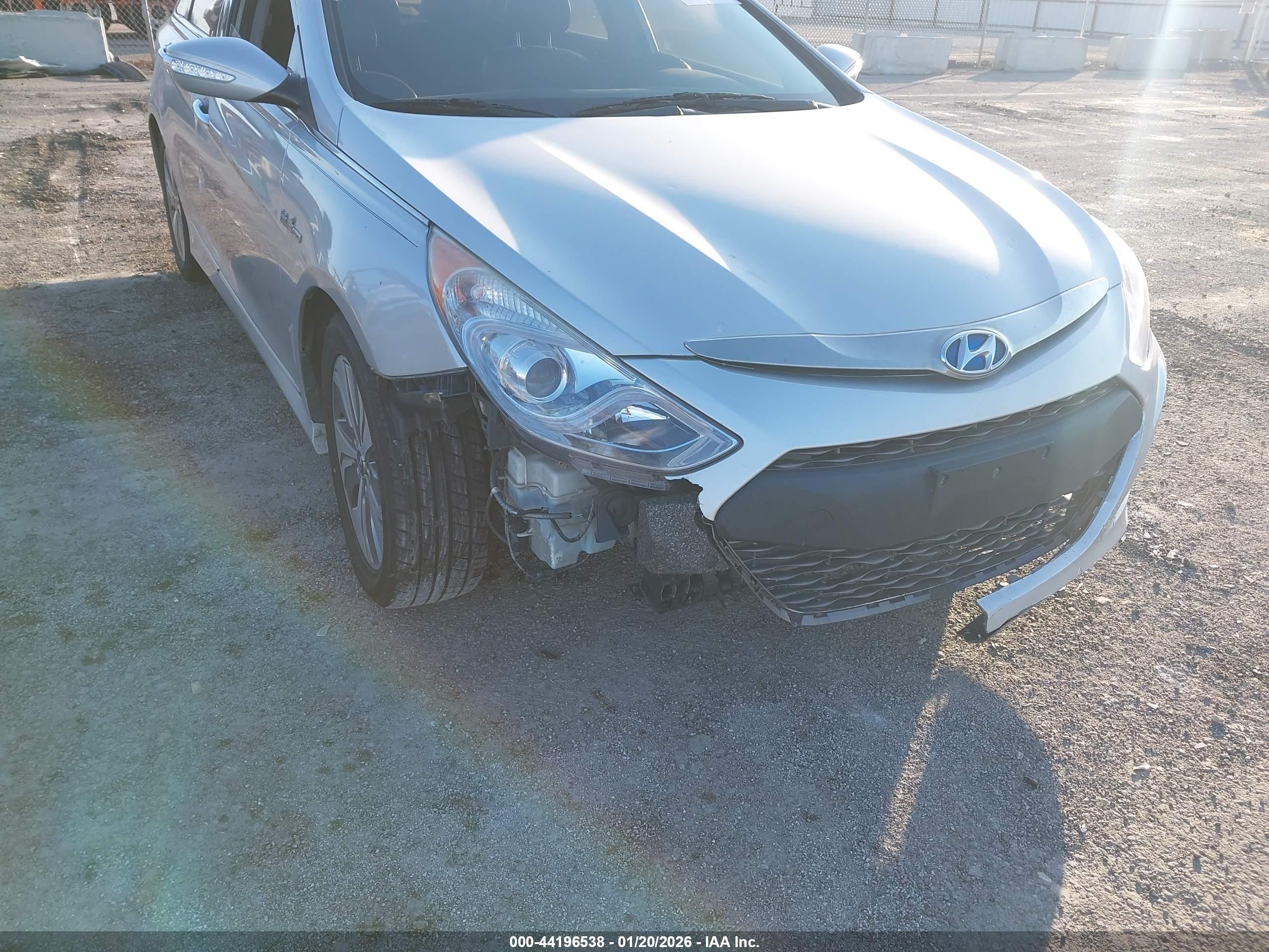 HYUNDAI SONATA image 6