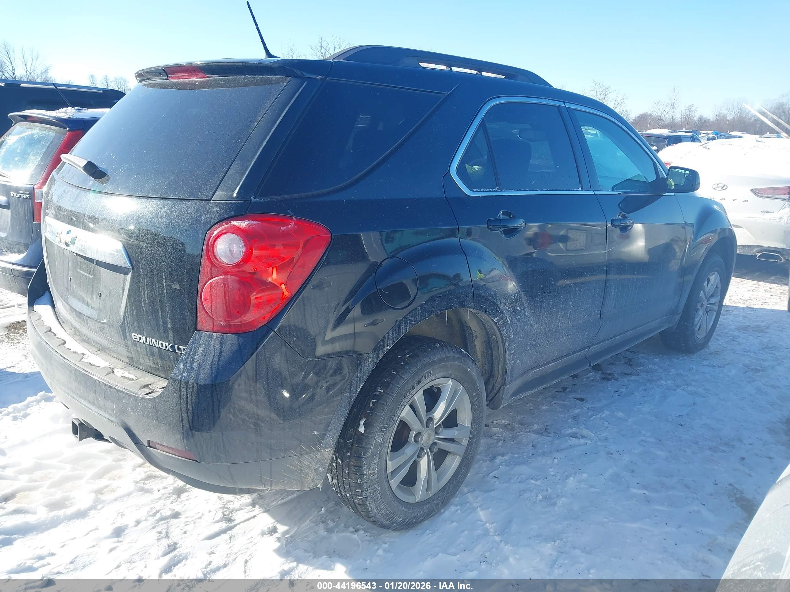 CHEVROLET EQUINOX image 4