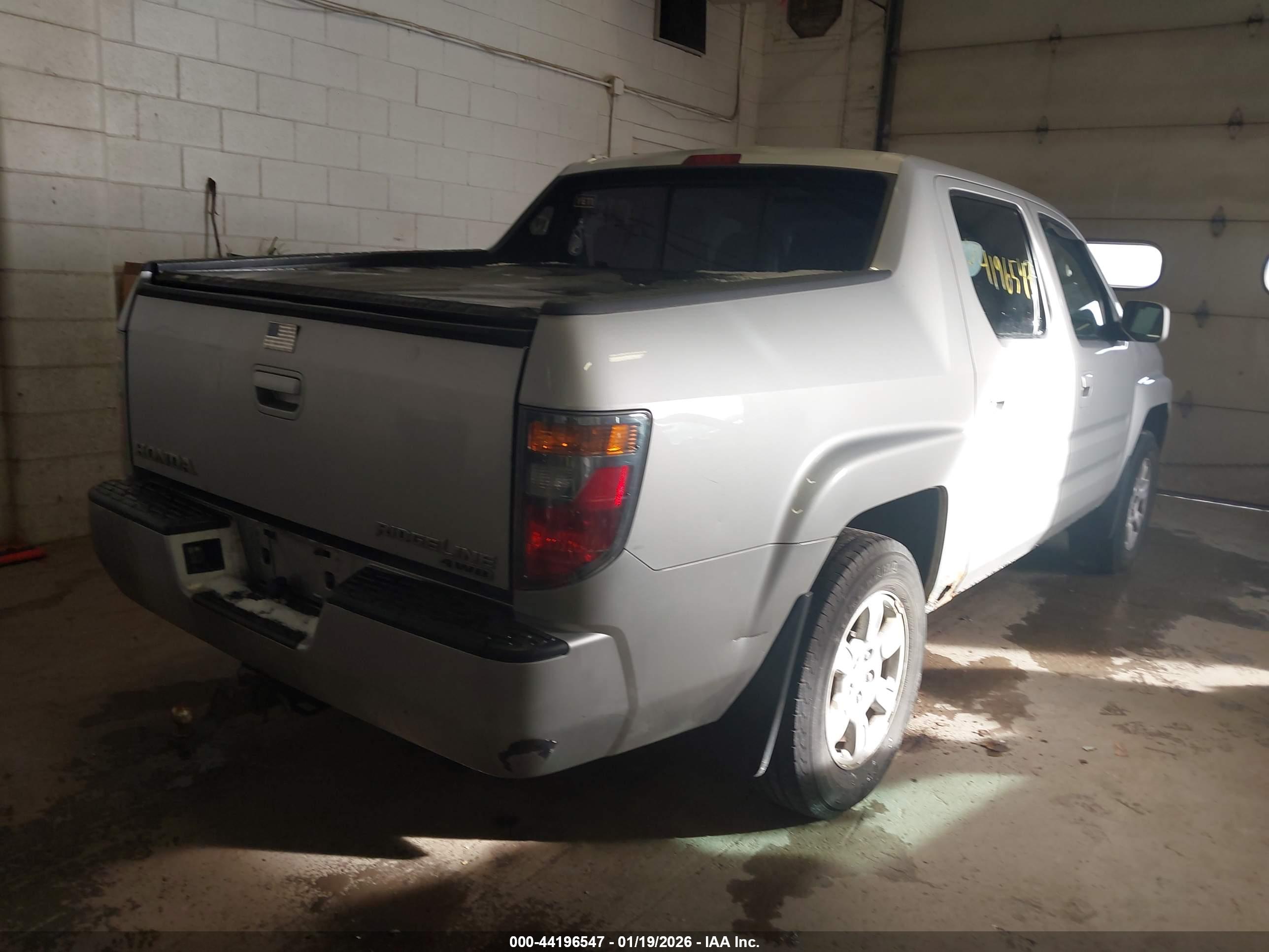 HONDA RIDGELINE image 4