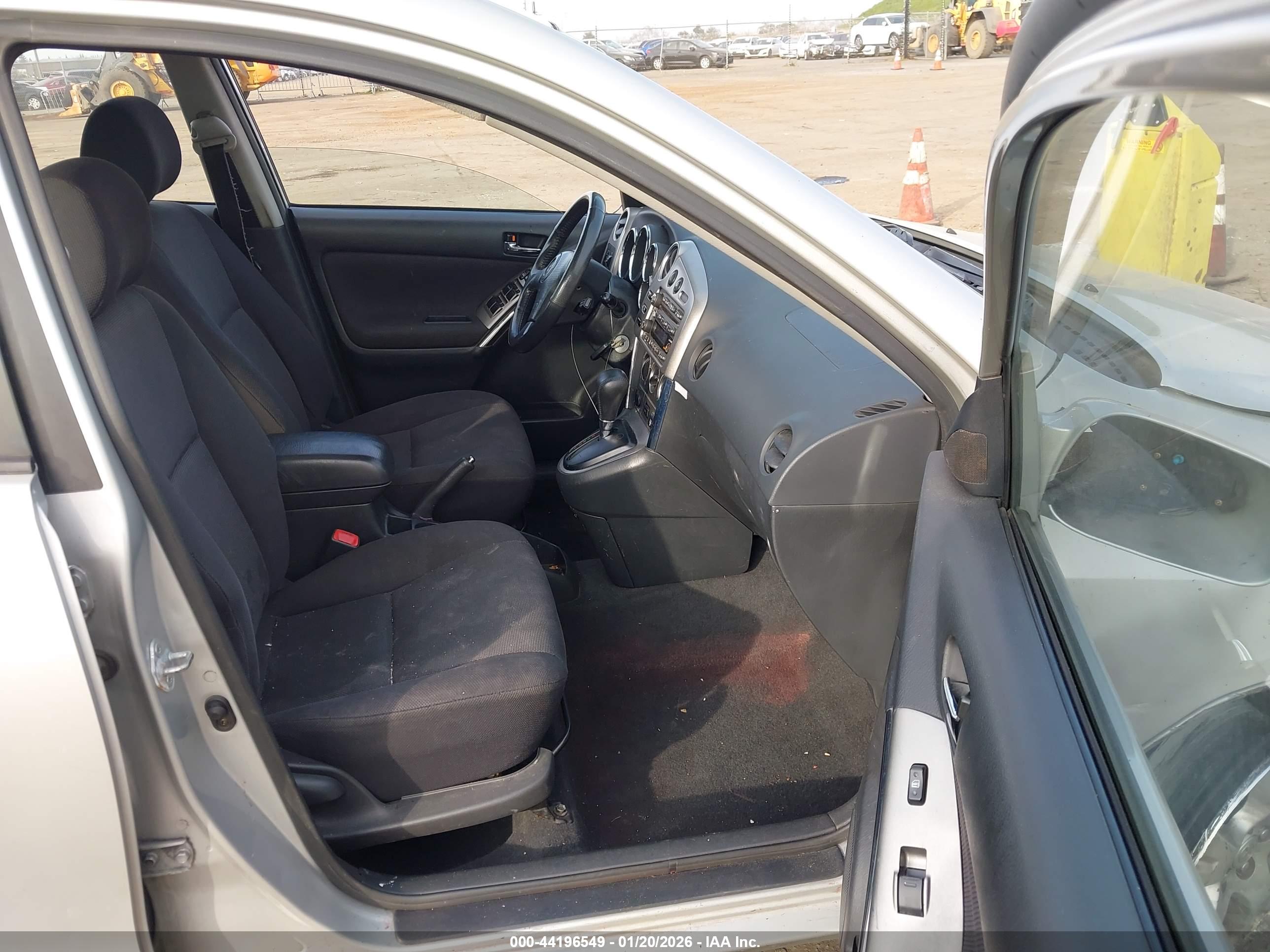 TOYOTA MATRIX image 5