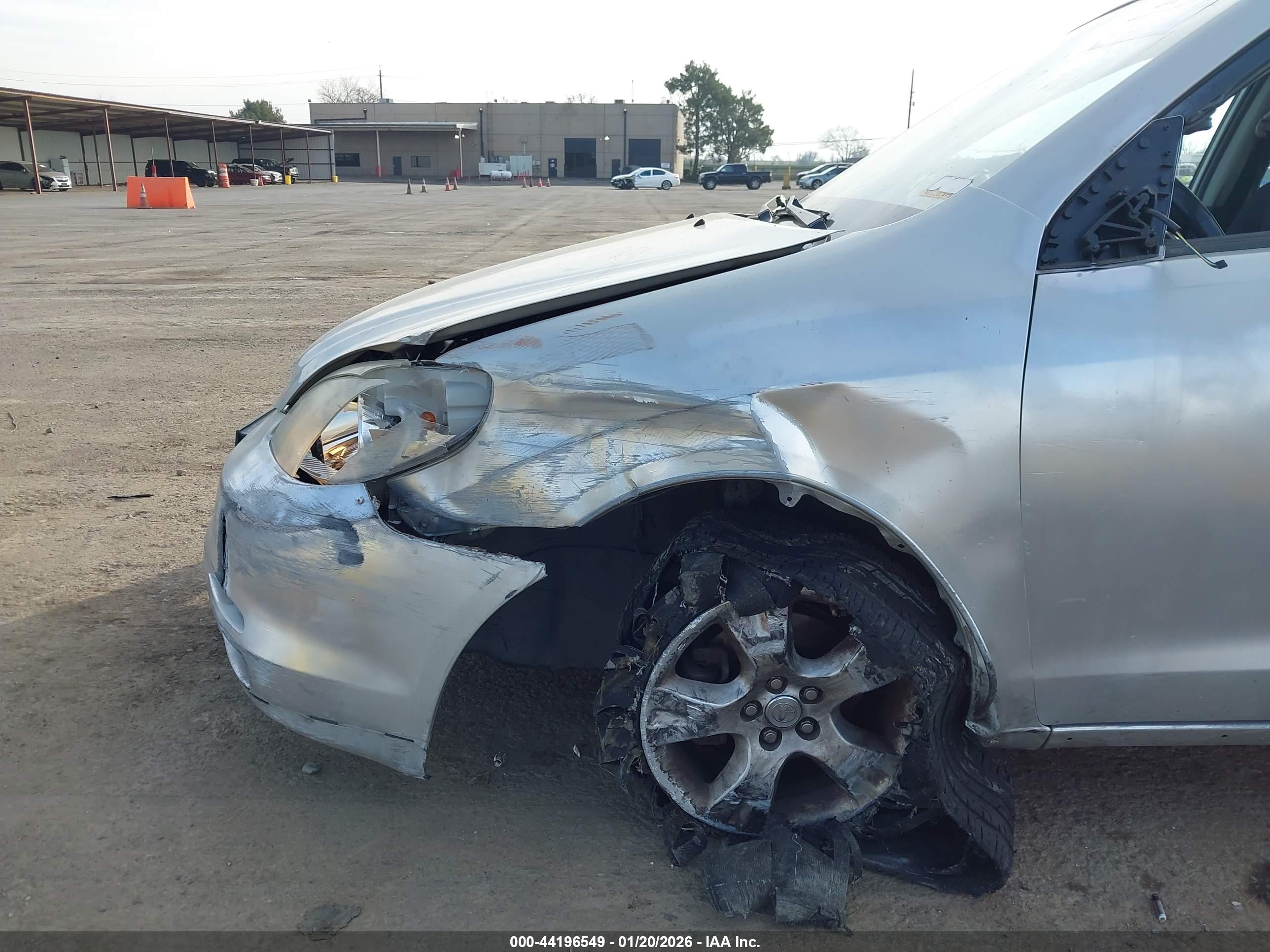 TOYOTA MATRIX image 6