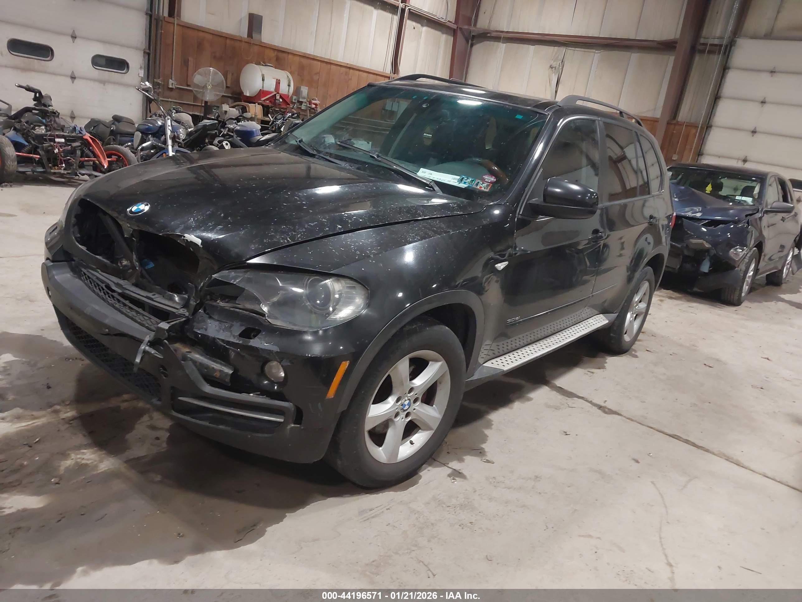 BMW X5 image 2