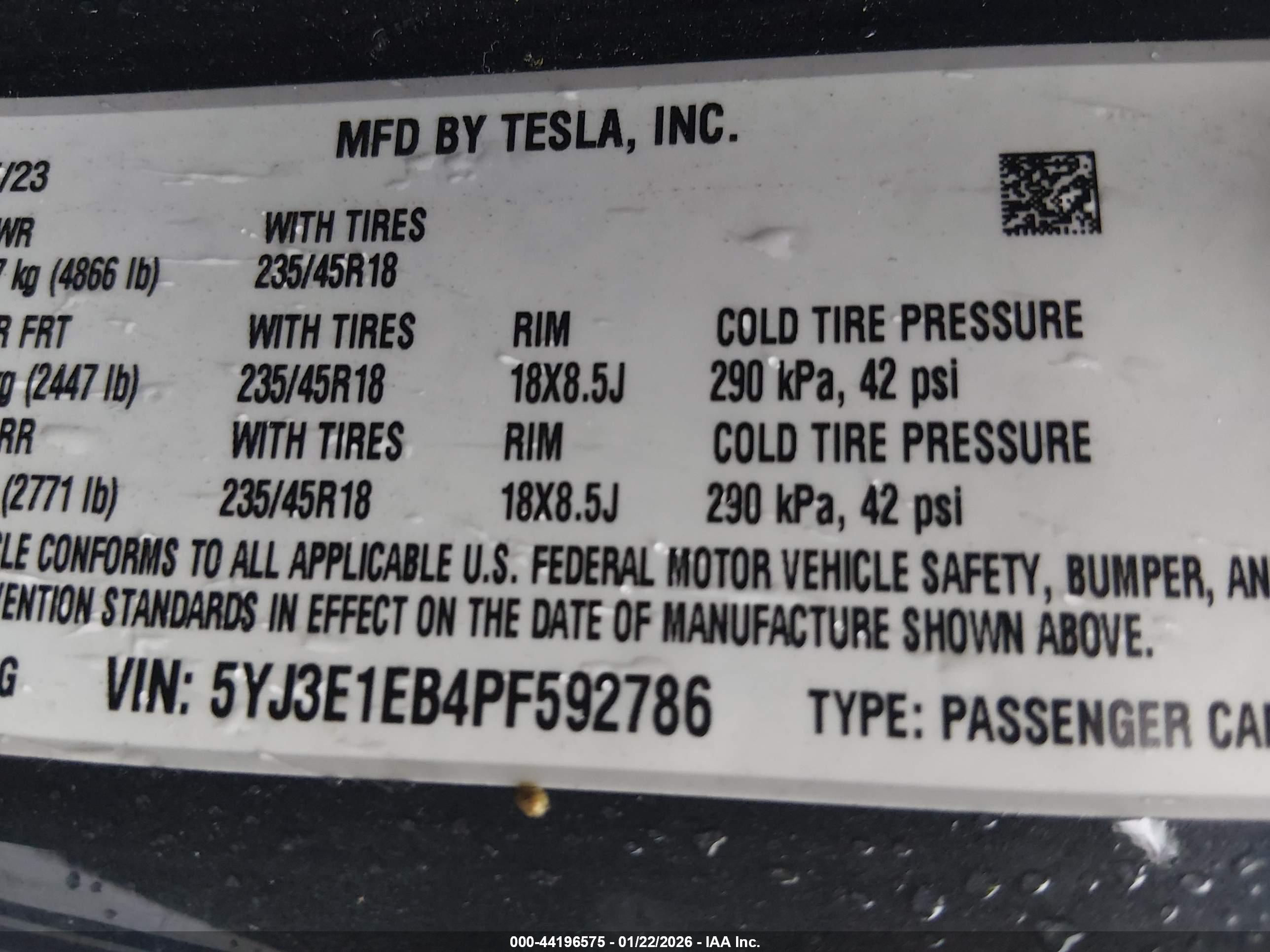 TESLA MODEL image 9