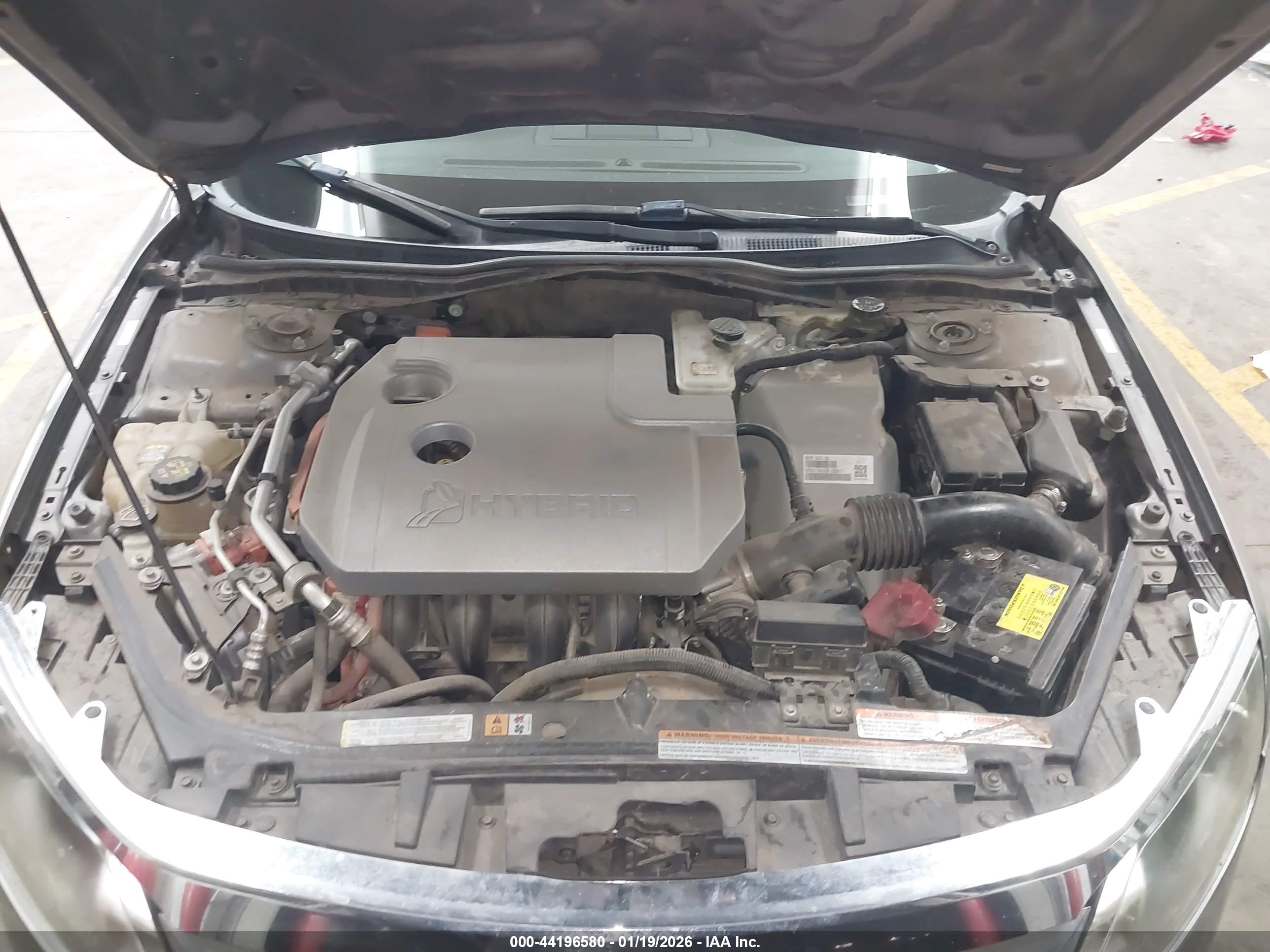 FORD FUSION image 10