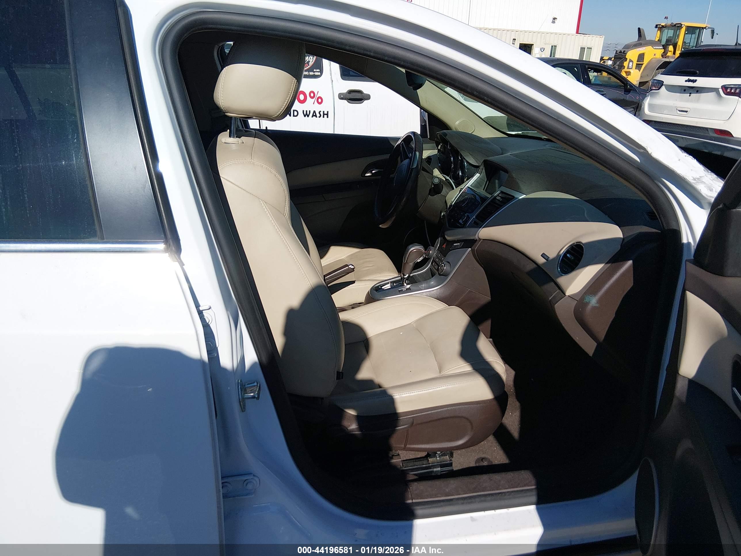 CHEVROLET CRUZE image 5
