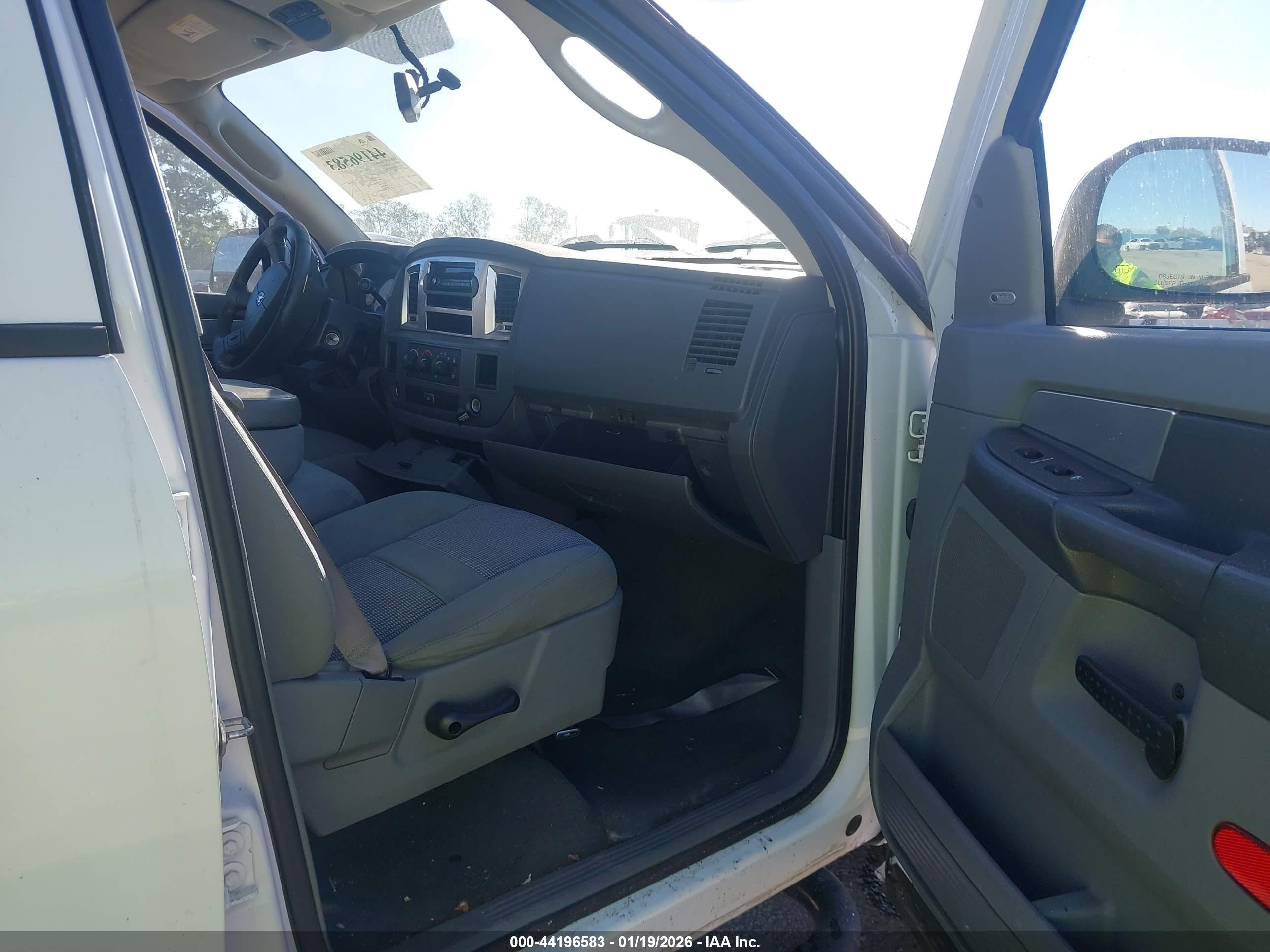 DODGE RAM image 5