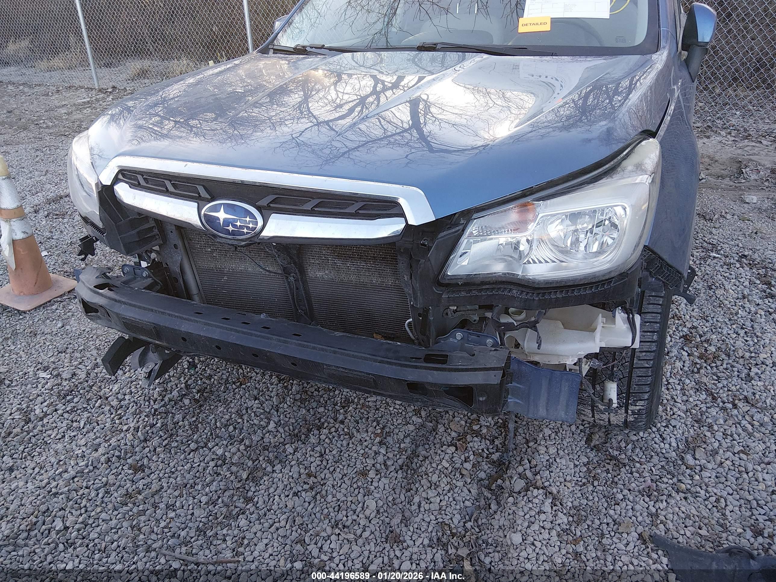 SUBARU FORESTER image 6