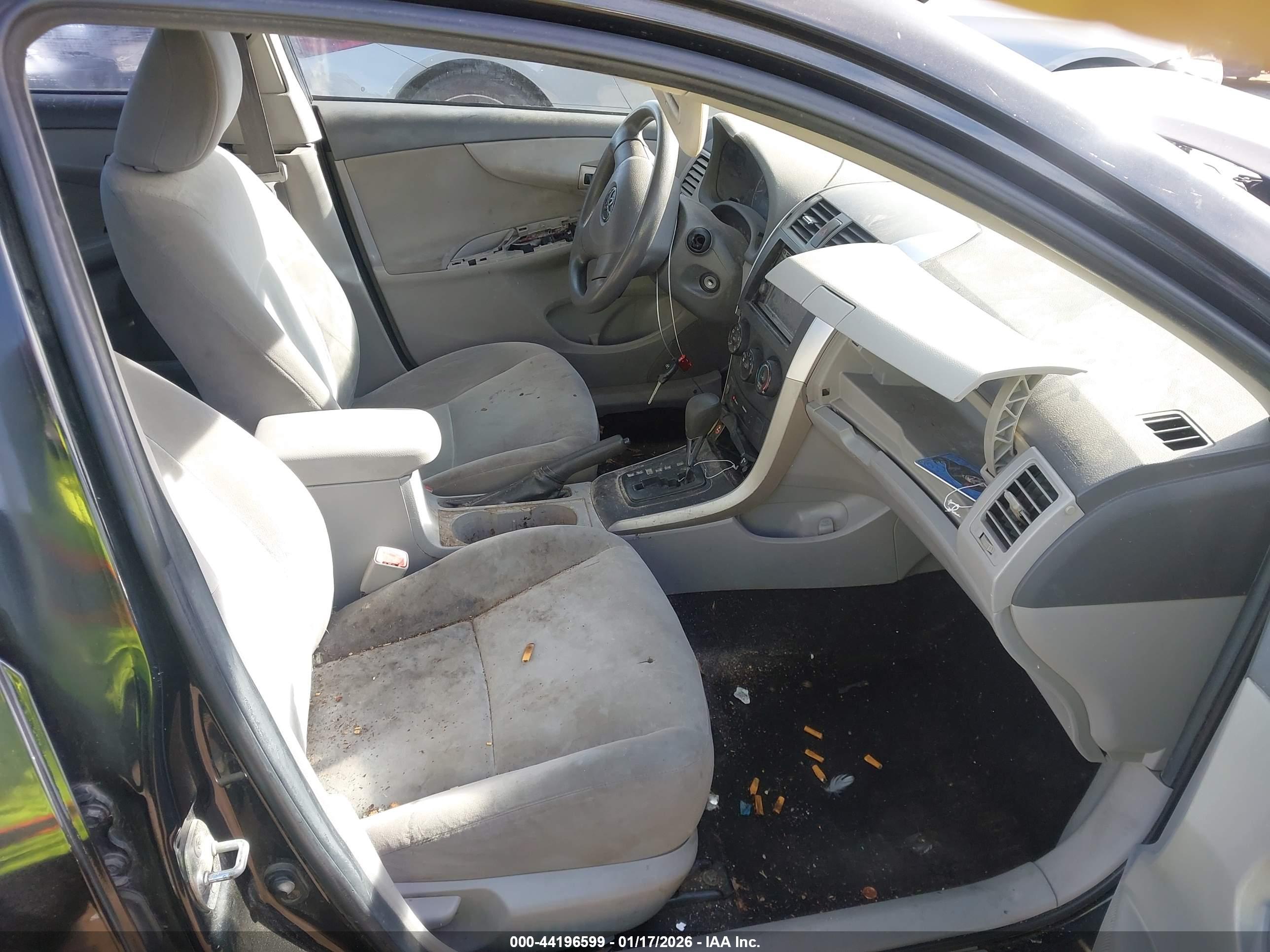 TOYOTA COROLLA image 5