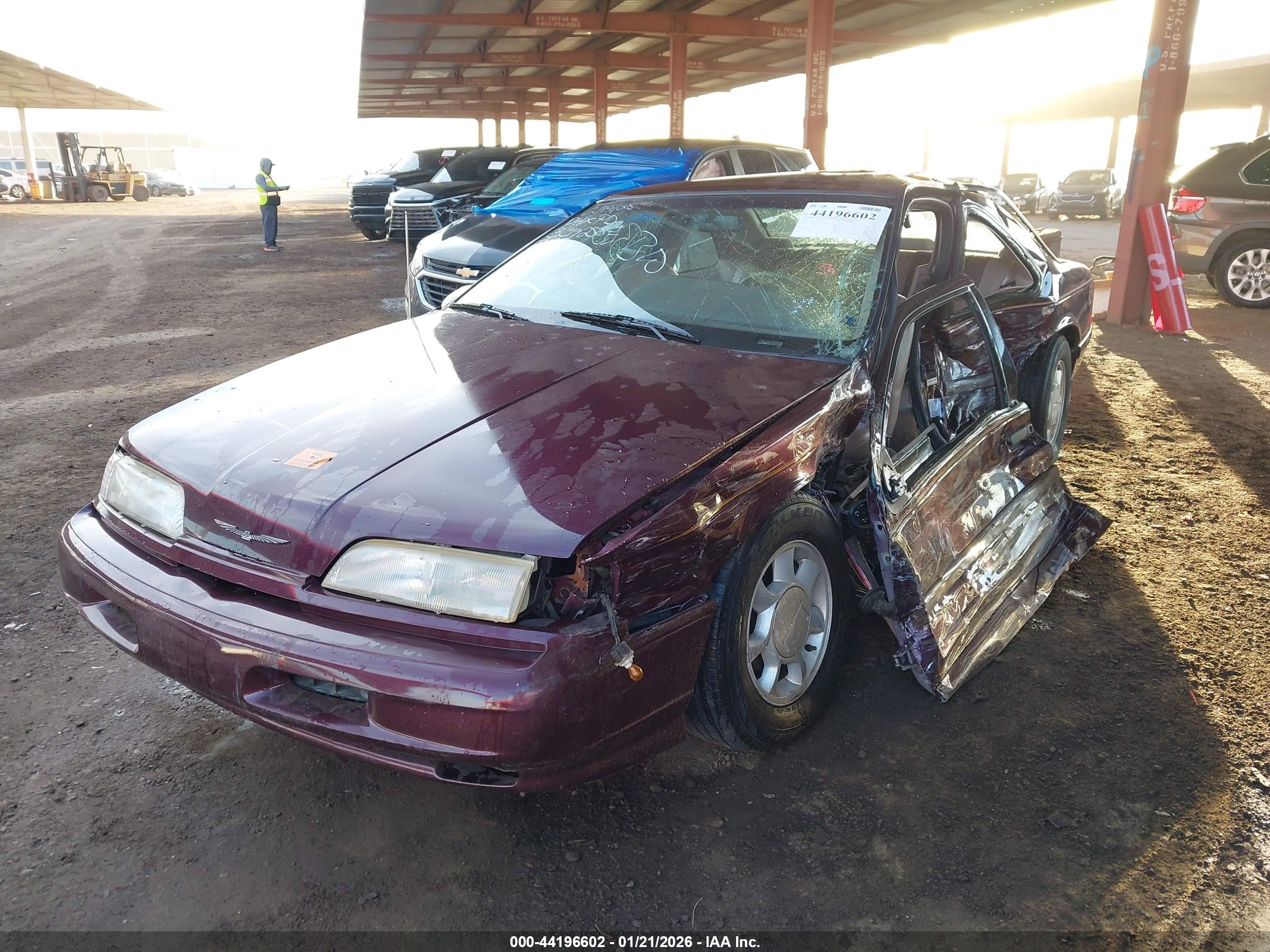 FORD THUNDERBIRD image 2