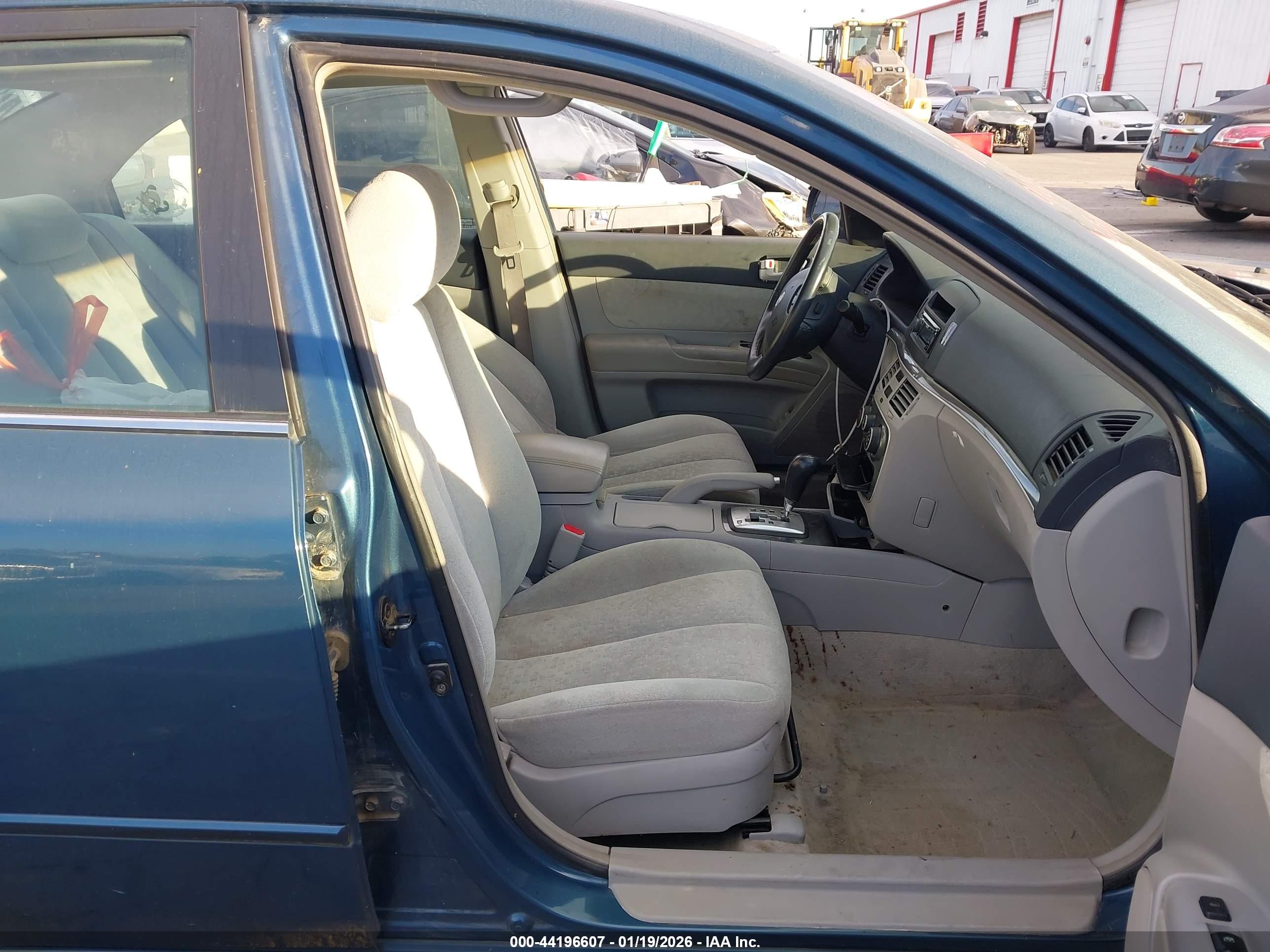 HYUNDAI SONATA image 5