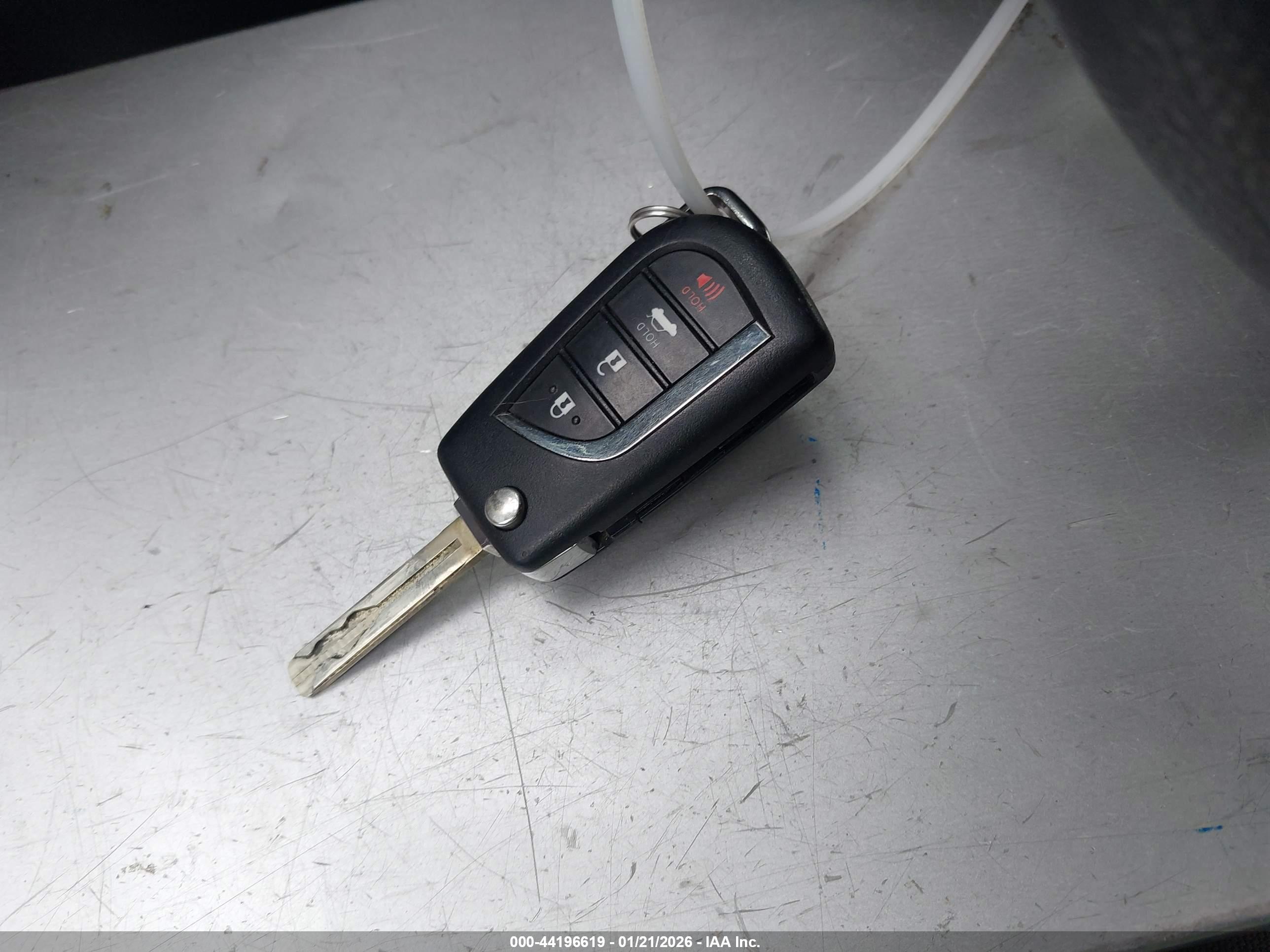 TOYOTA COROLLA image 11